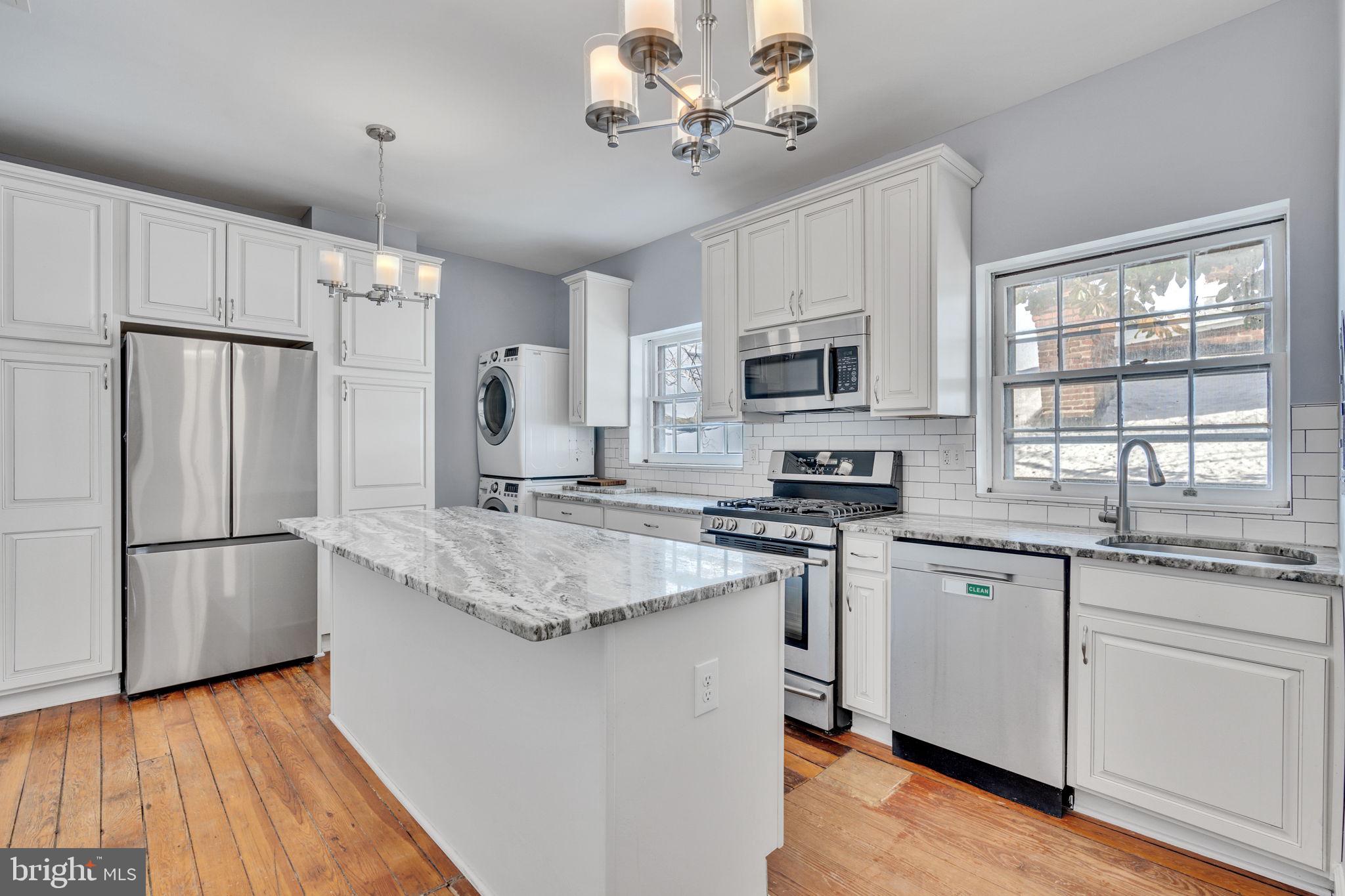 OLD TOWN - Residential Lease