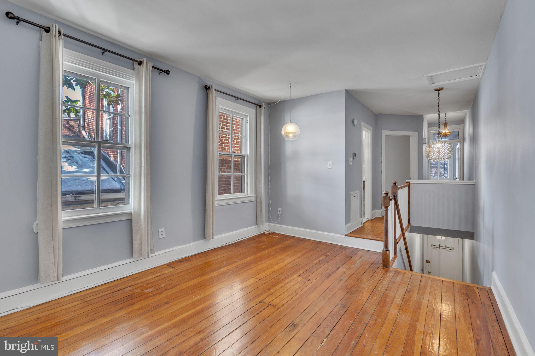 OLD TOWN - Residential Lease