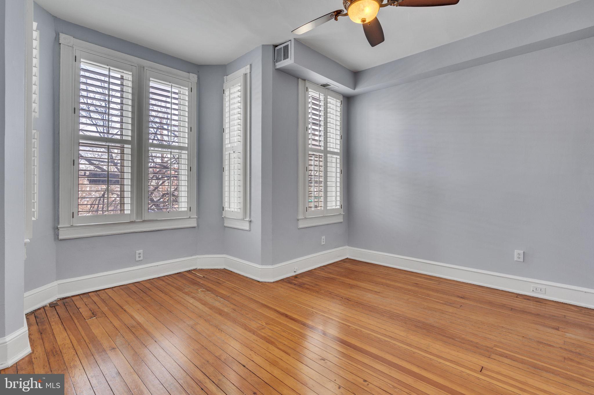 OLD TOWN - Residential Lease