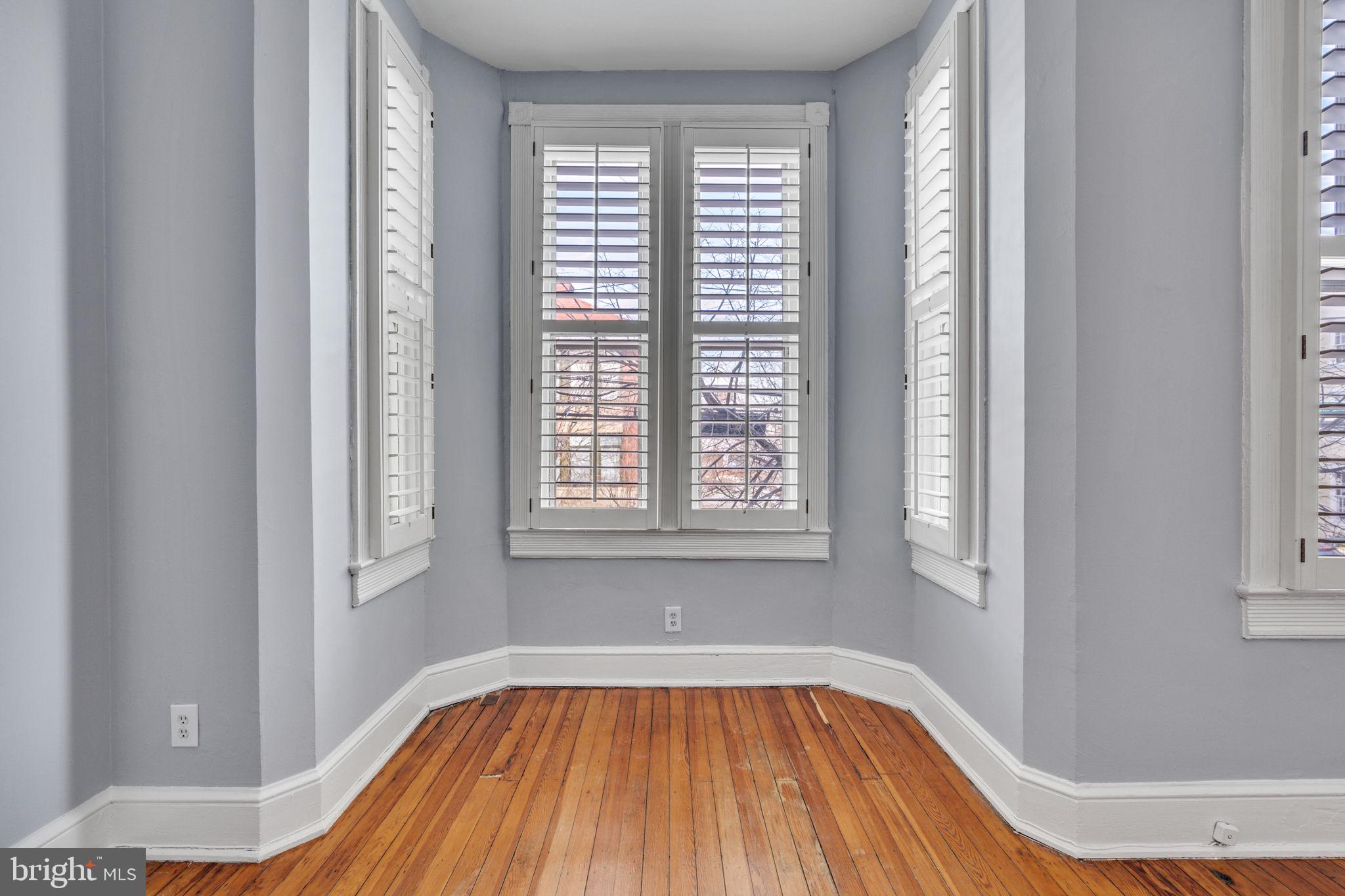 OLD TOWN - Residential Lease