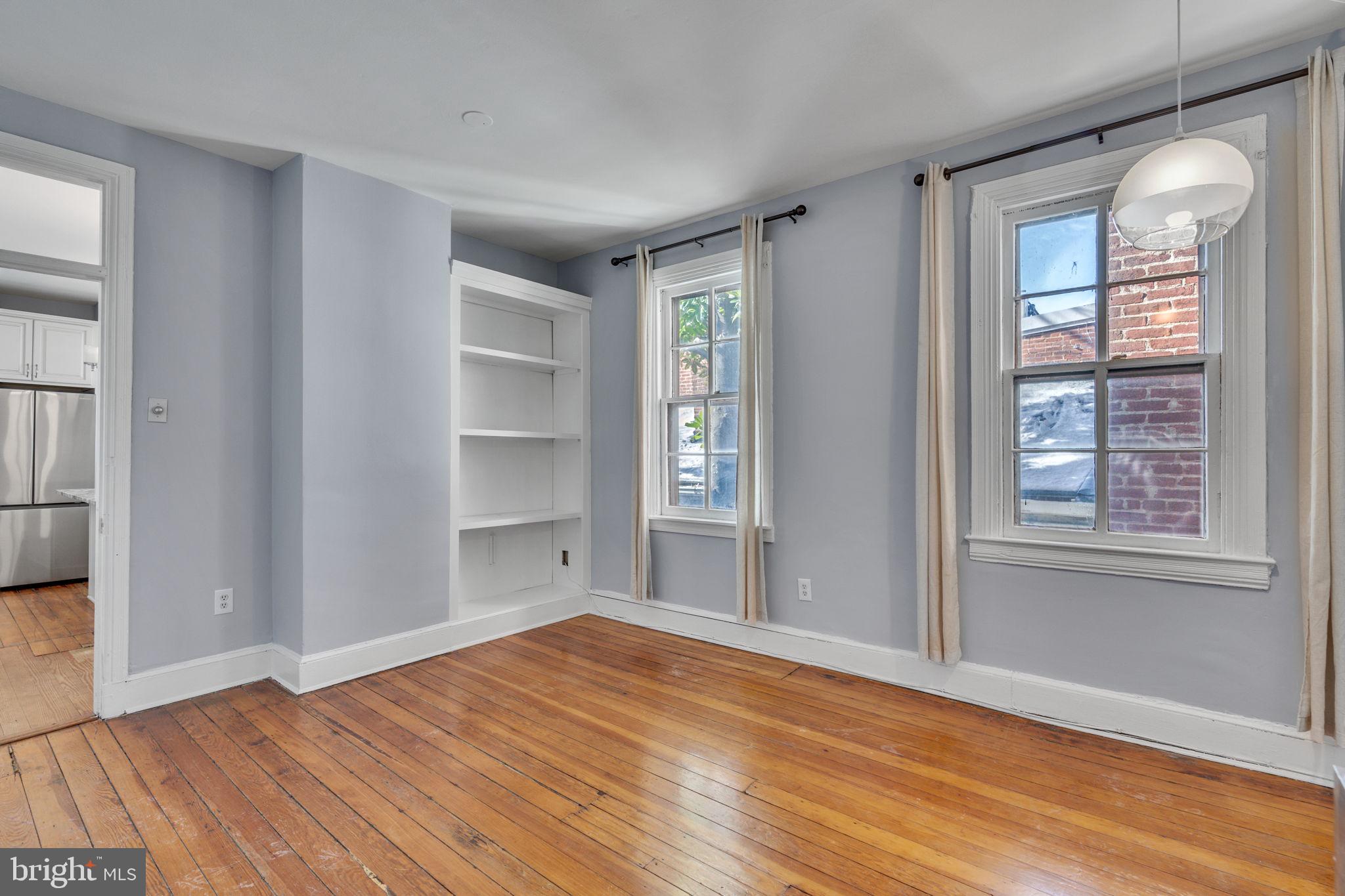 OLD TOWN - Residential Lease