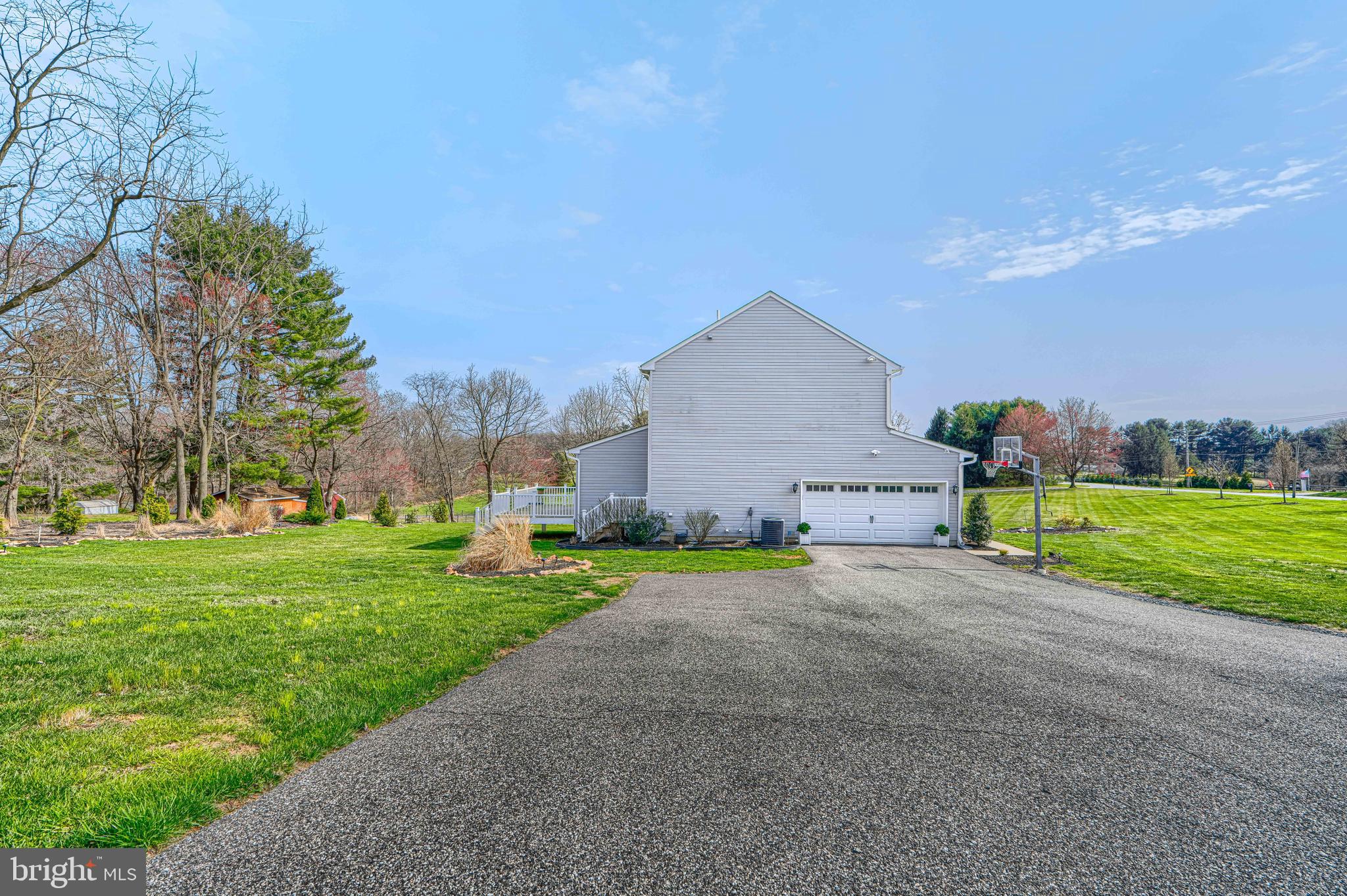 JARRETTSVILLE - Residential