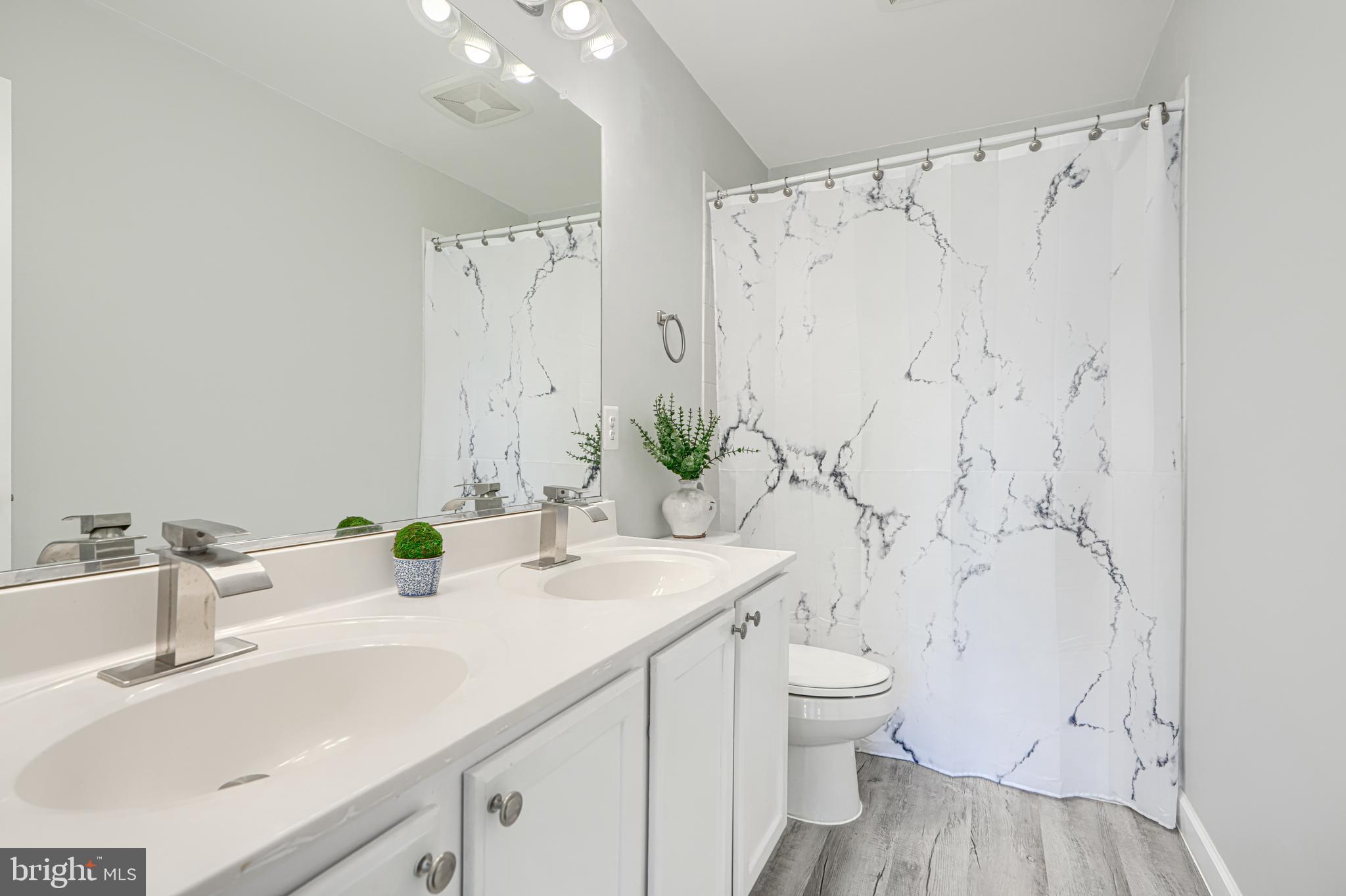 JARRETTSVILLE - Residential