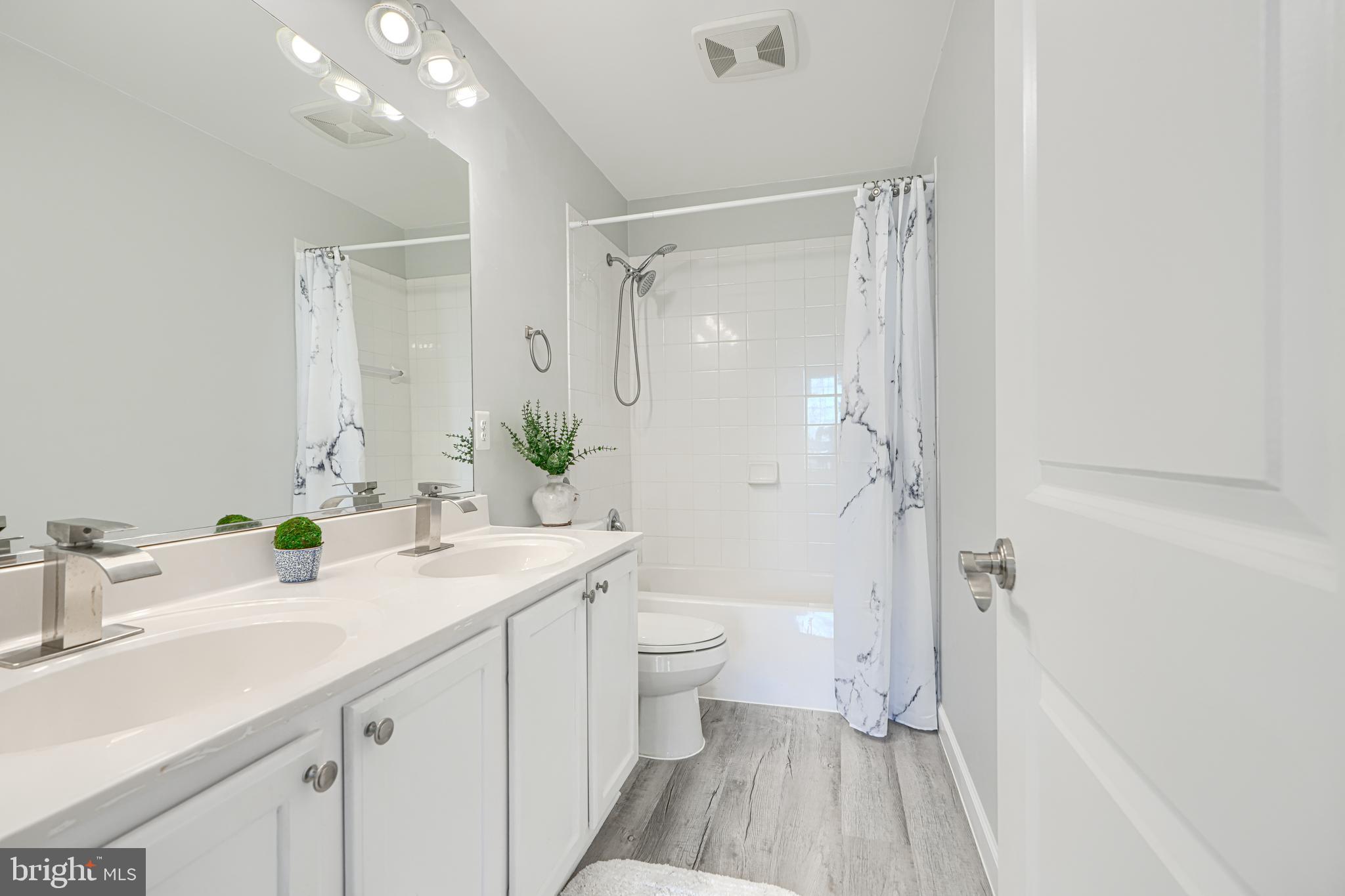 JARRETTSVILLE - Residential