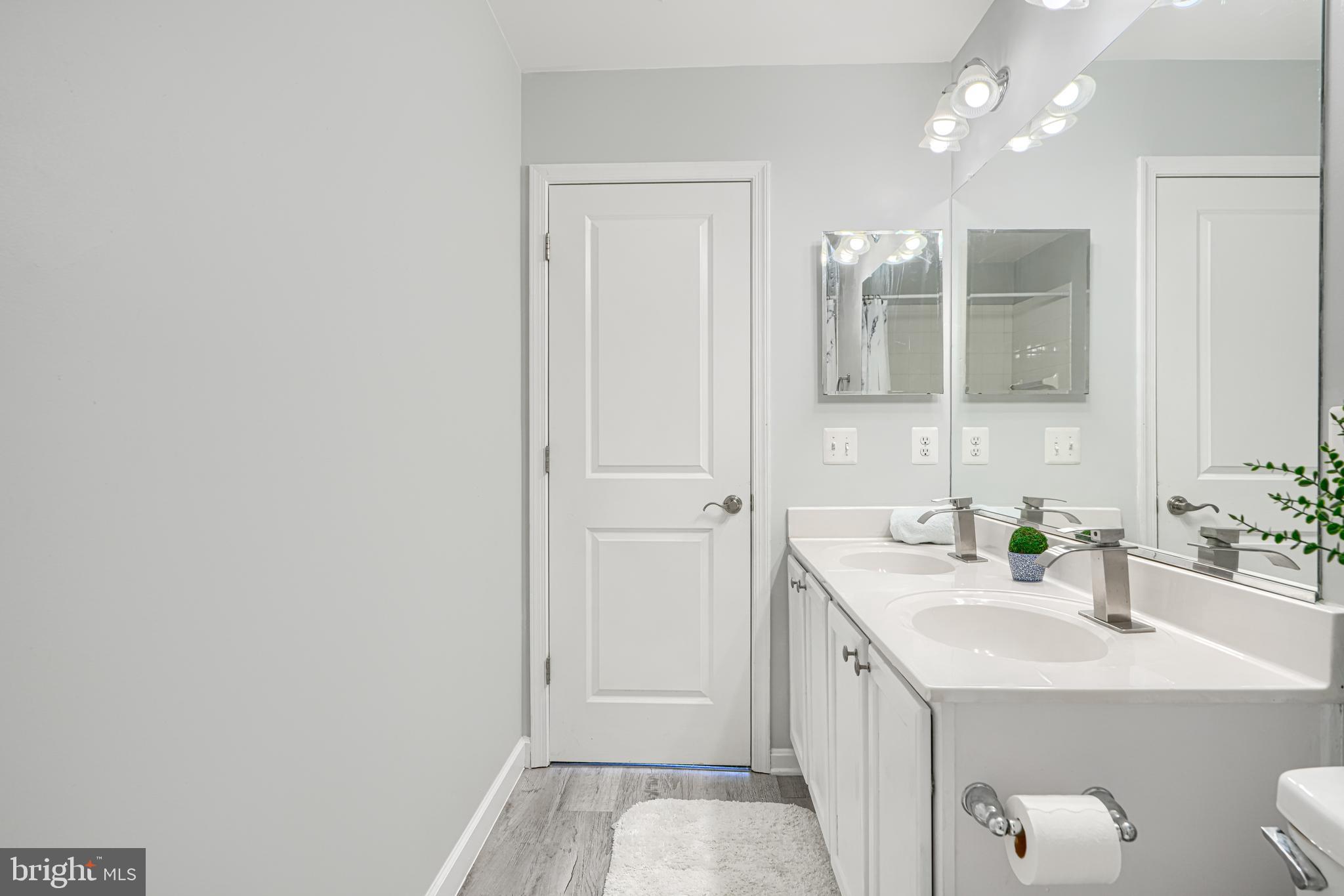 JARRETTSVILLE - Residential