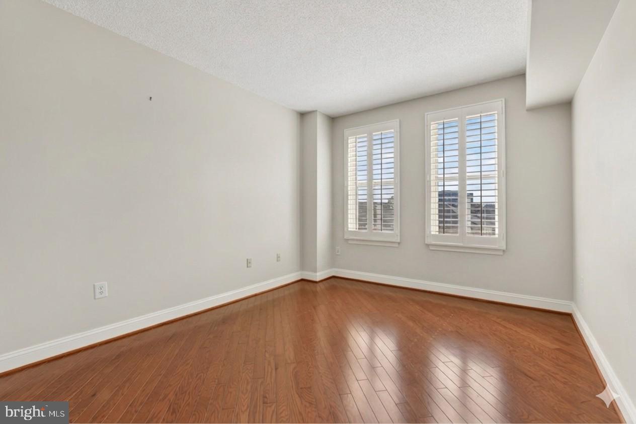 STRATFORD CONDOMINIUMS - Residential