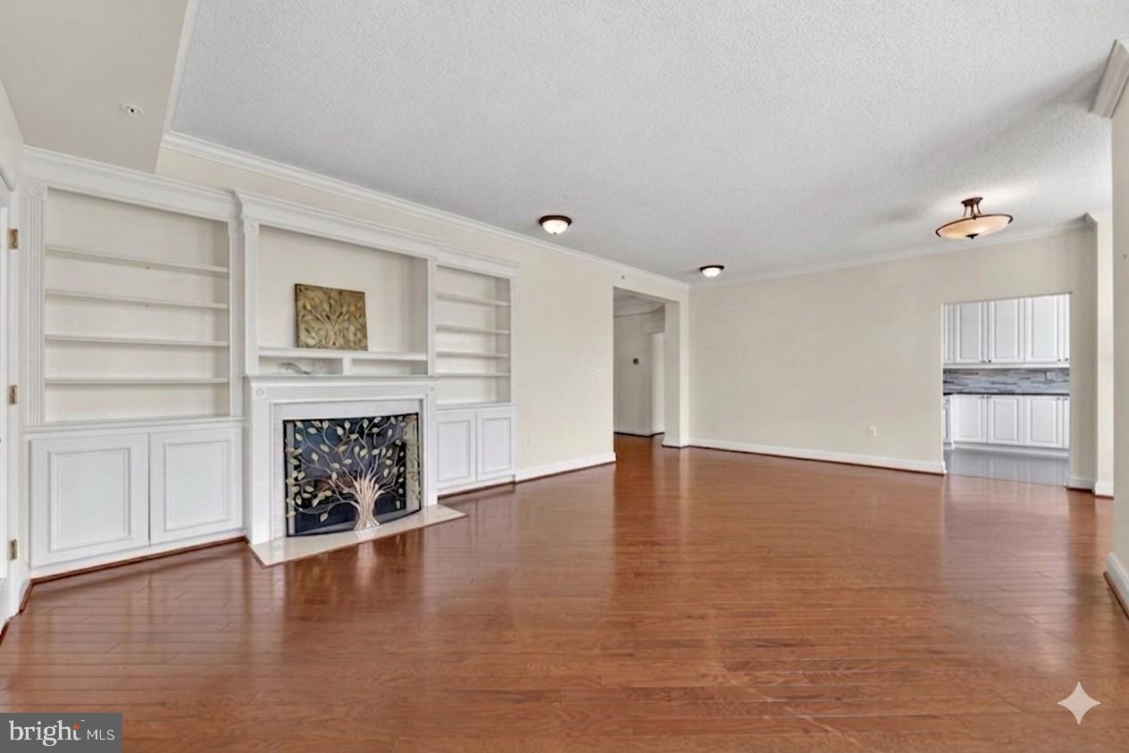 STRATFORD CONDOMINIUMS - Residential