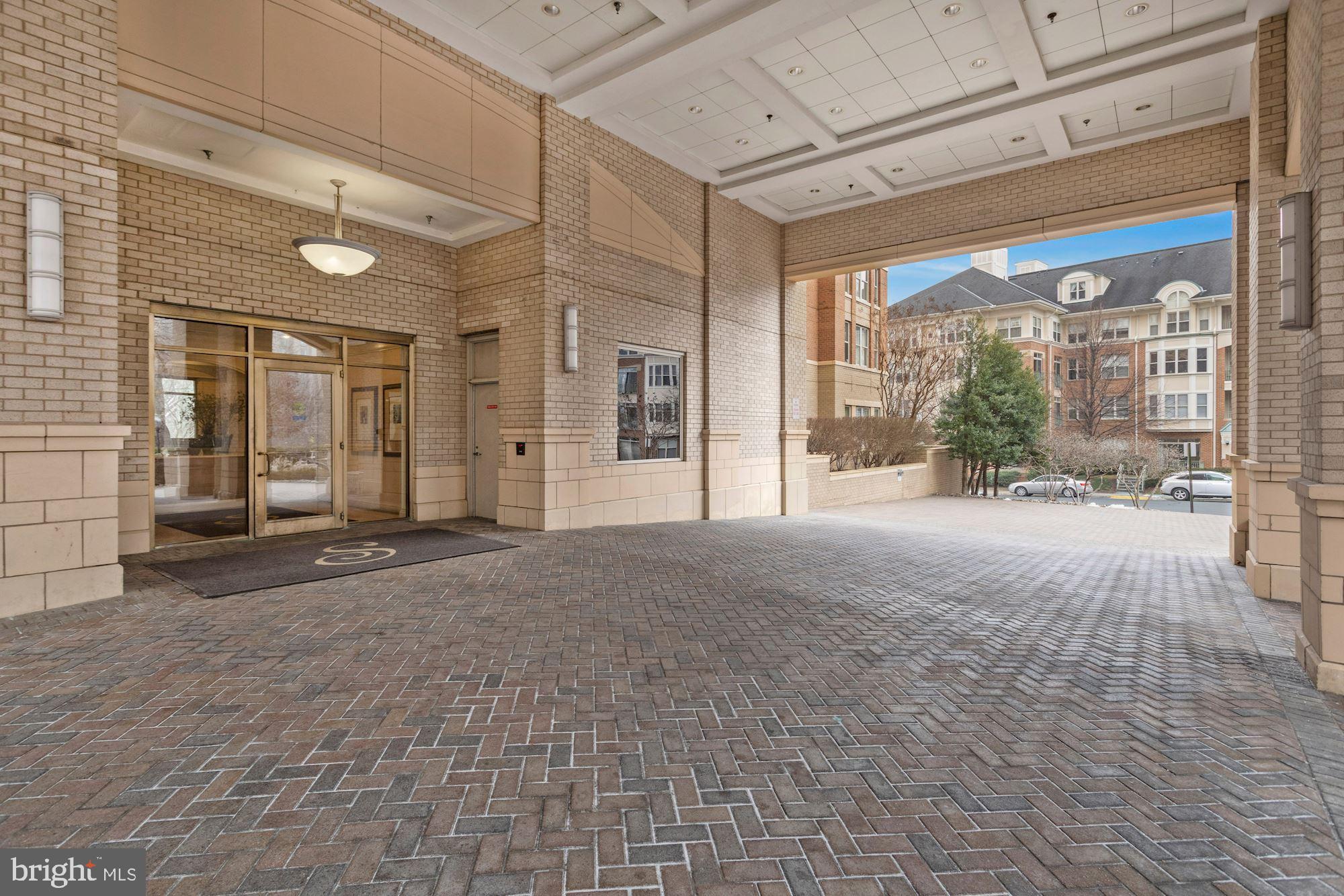 11776 STRATFORD HOUSE PLACE 502