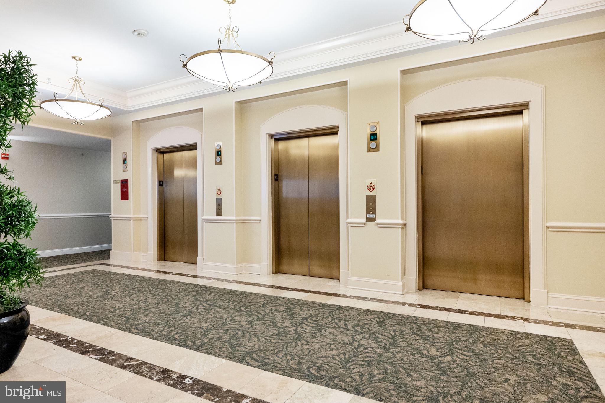 STRATFORD CONDOMINIUMS - Residential