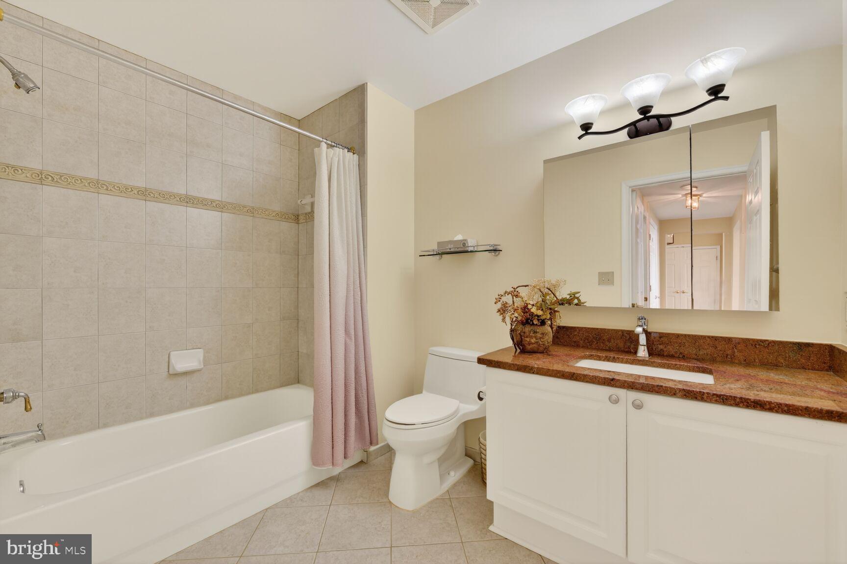 STRATFORD CONDOMINIUMS - Residential