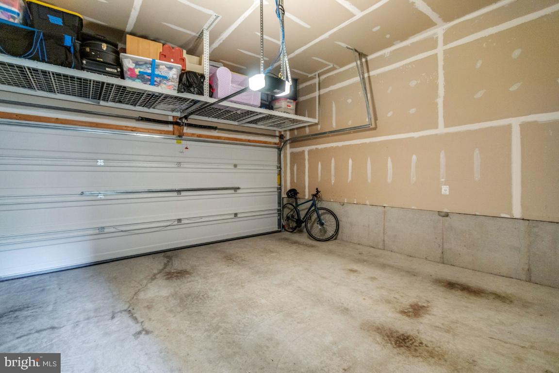 HUNTINGTON MEWS - Residential