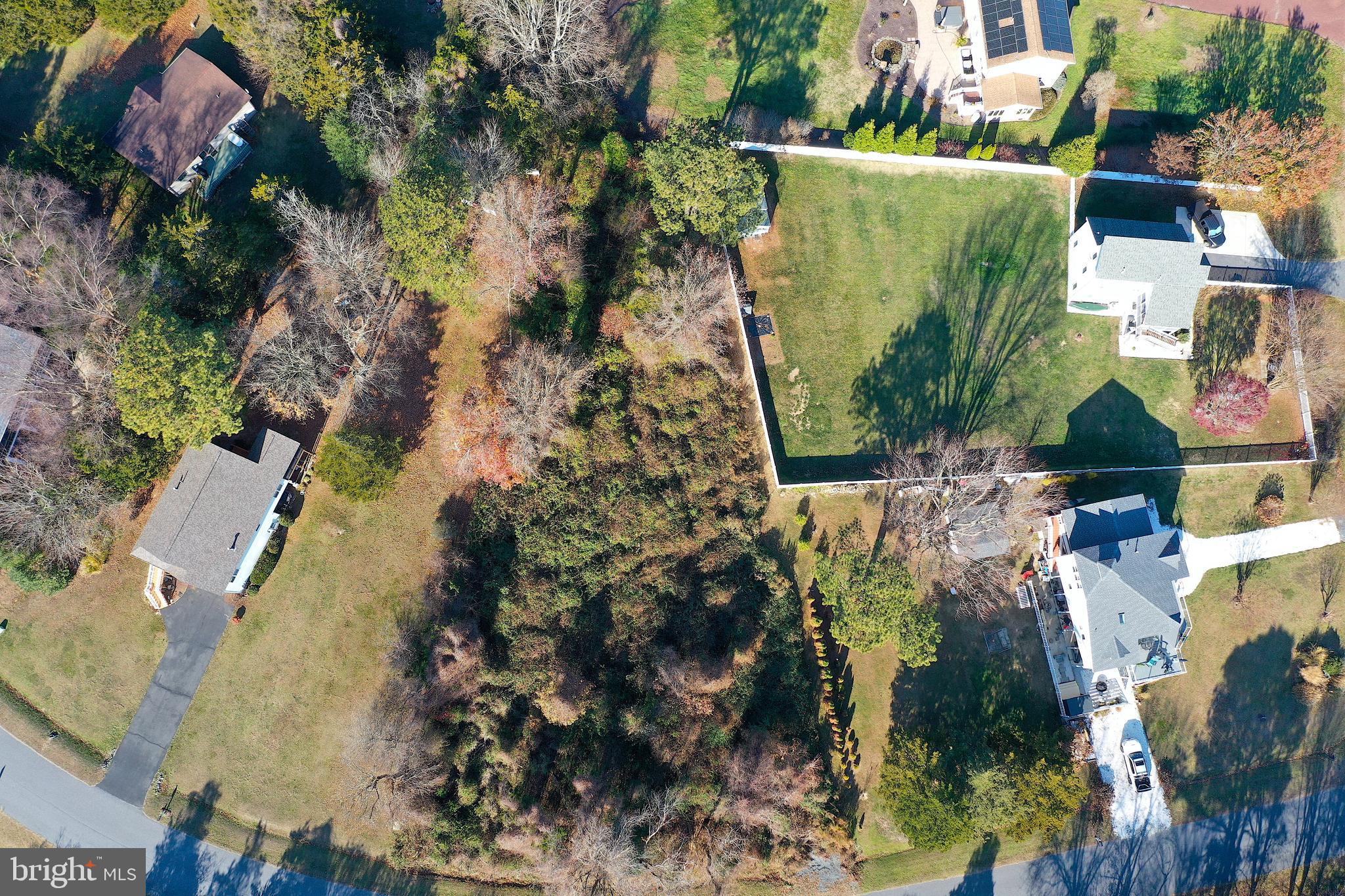 GENEZER ESTATES - Land