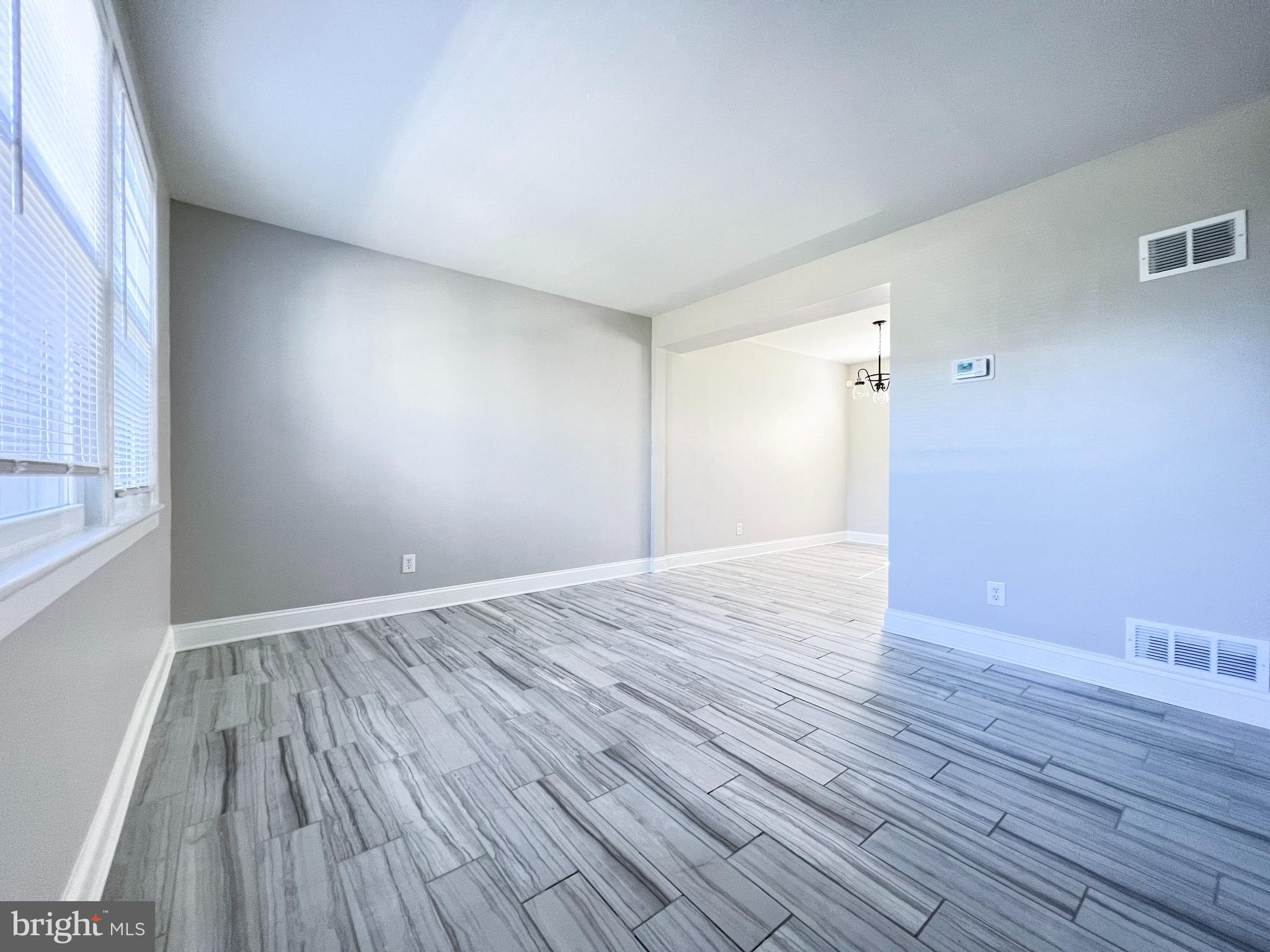 IVERSON SQUARE CONDOMINIUM - Residential