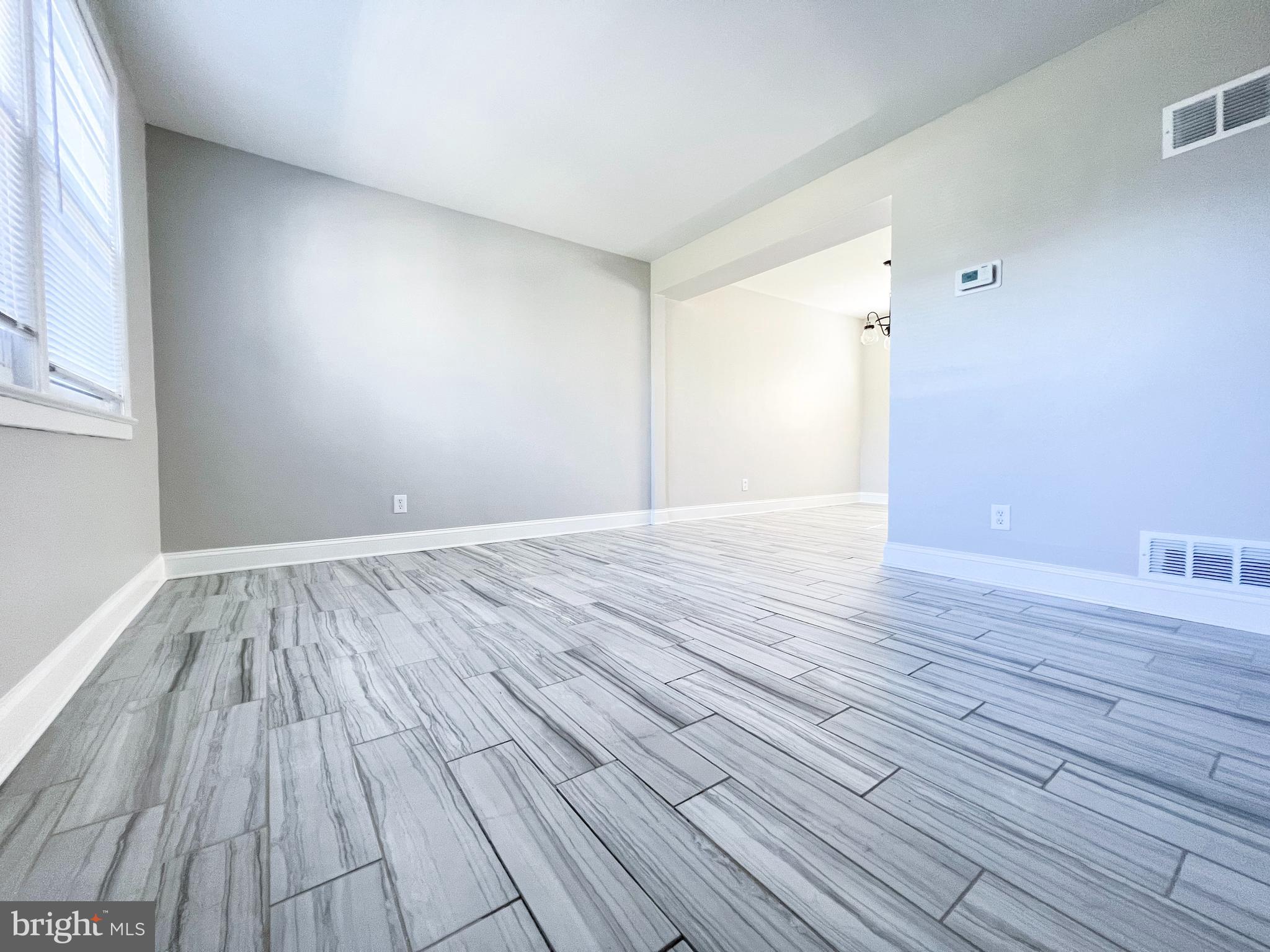 IVERSON SQUARE CONDOMINIUM - Residential