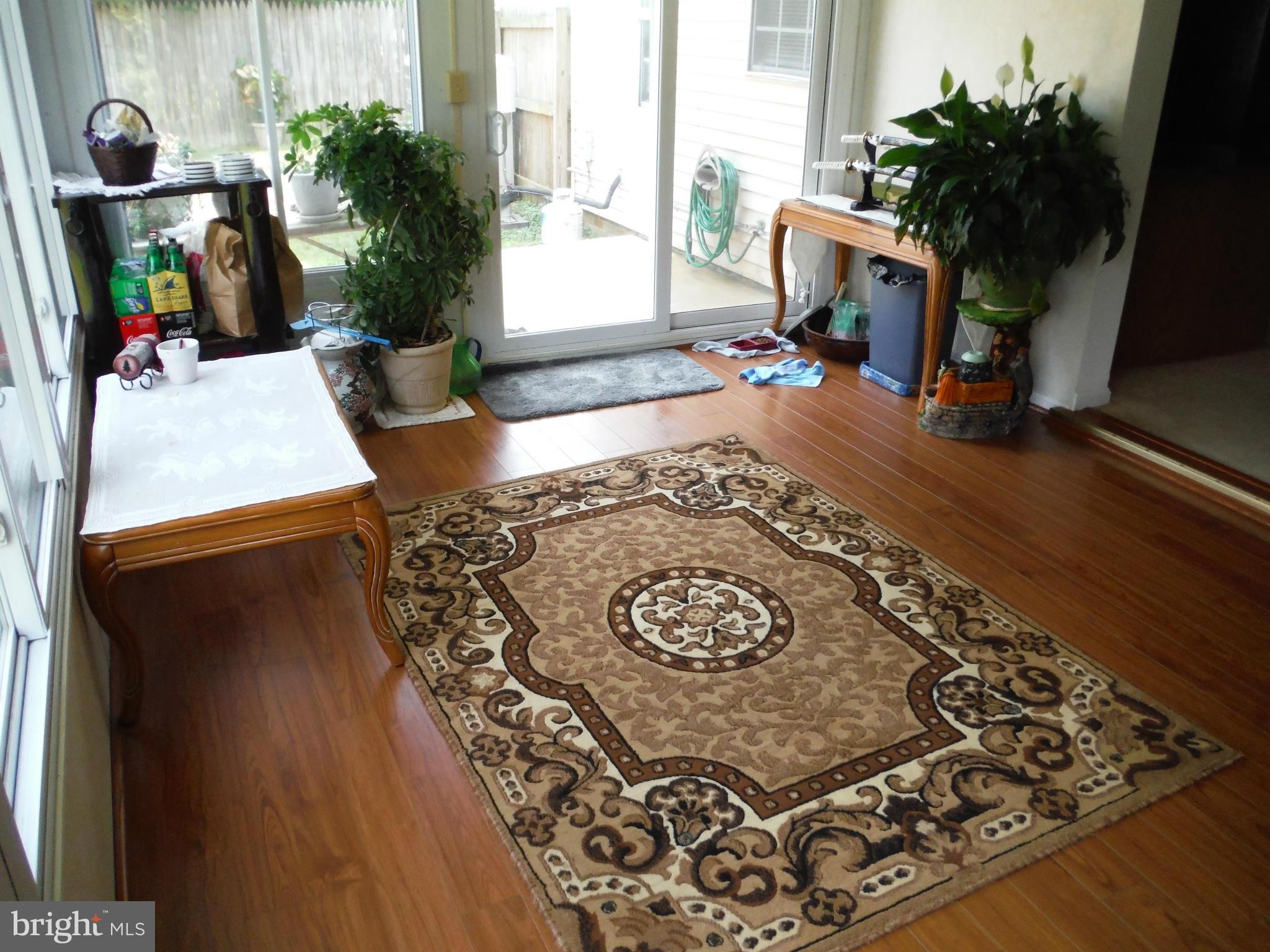 RIVERSIDE - Residential