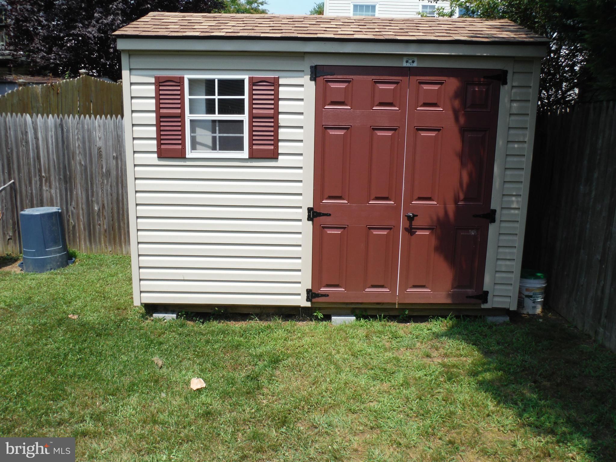 RIVERSIDE - Residential