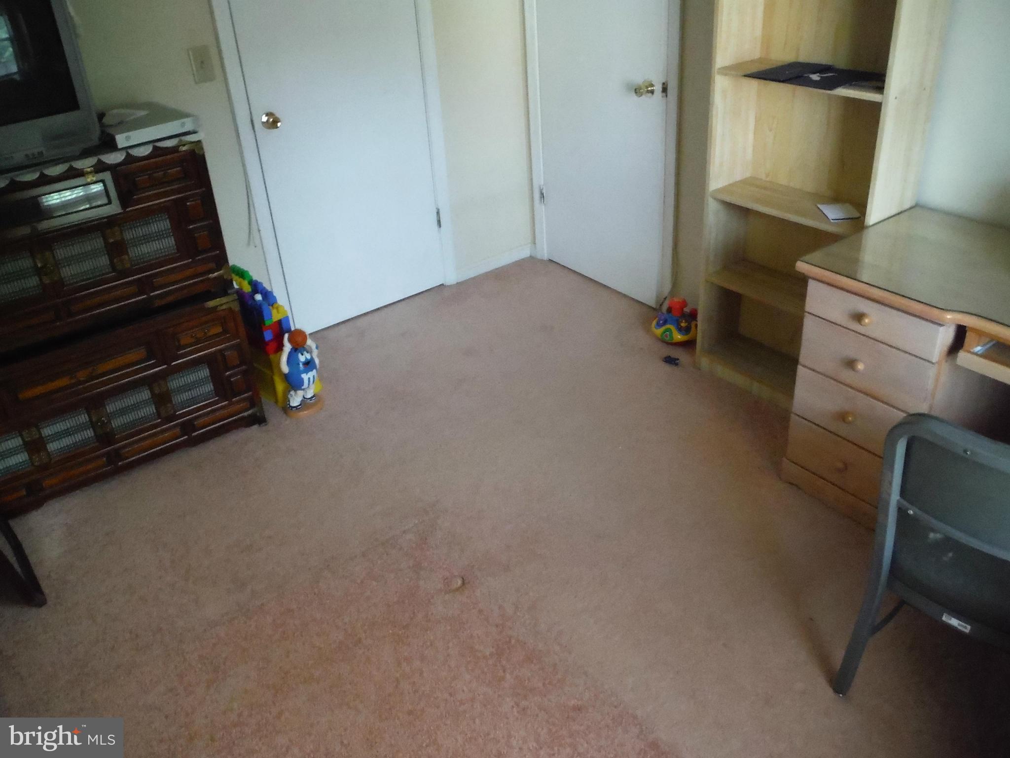 RIVERSIDE - Residential