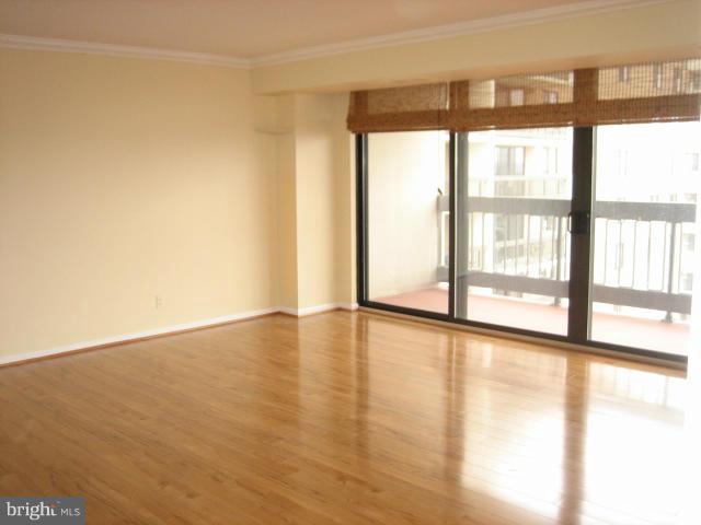 TOWER VILLAS - Residential Lease