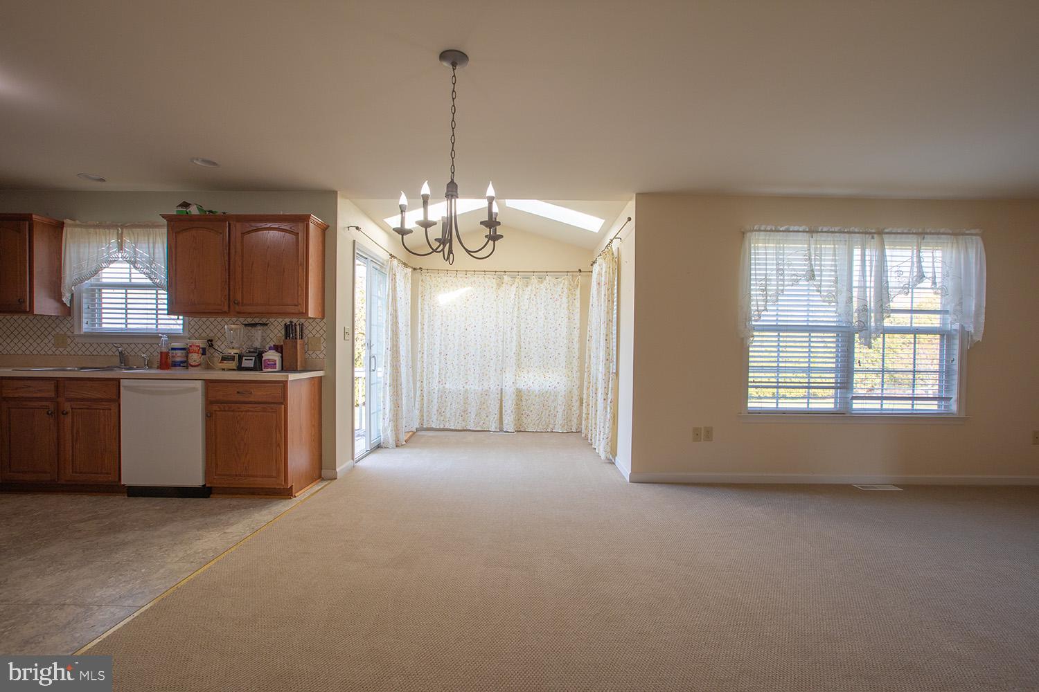 CARRIAGE POINT - Residential
