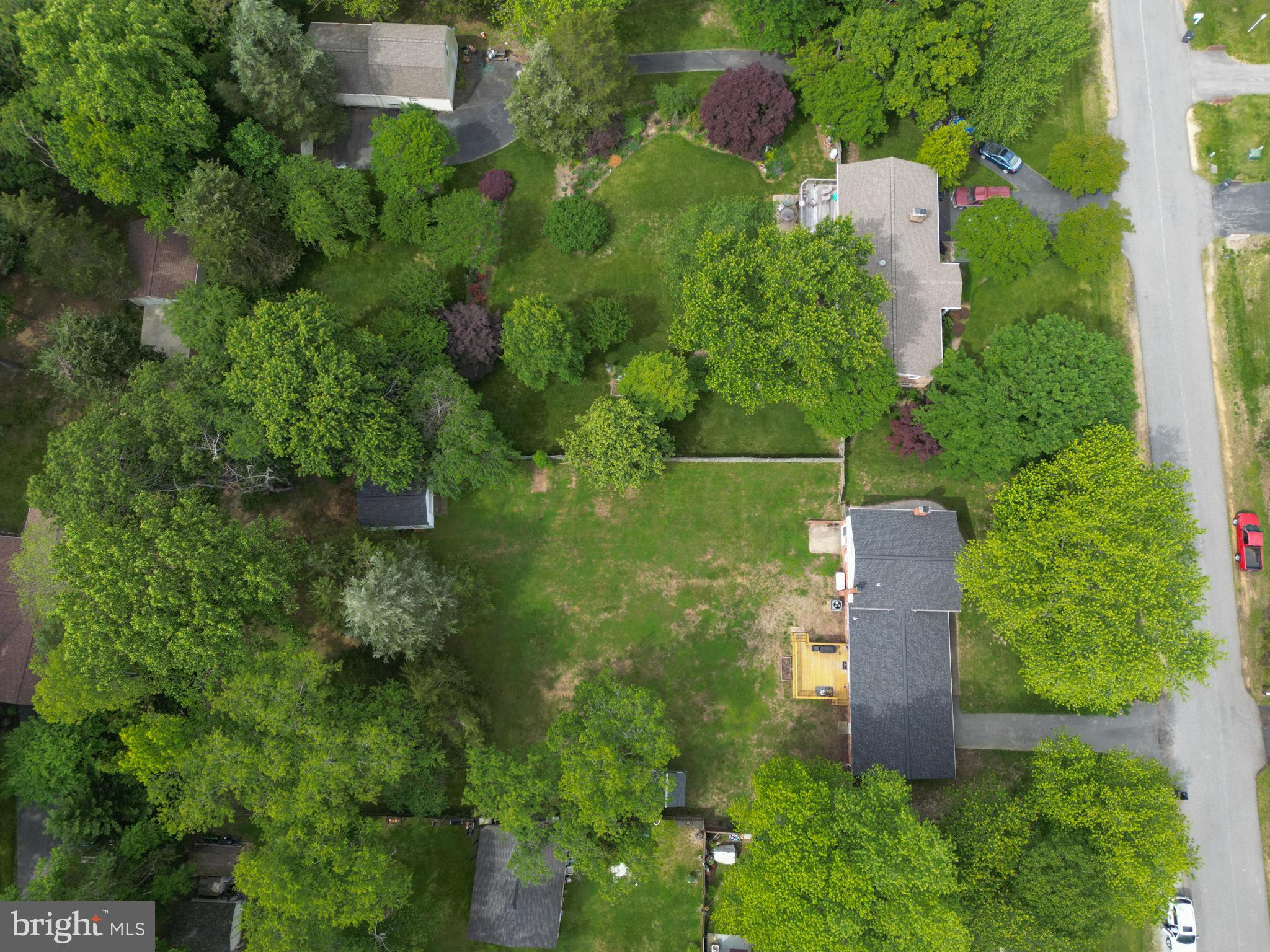 AVON CREST - Residential