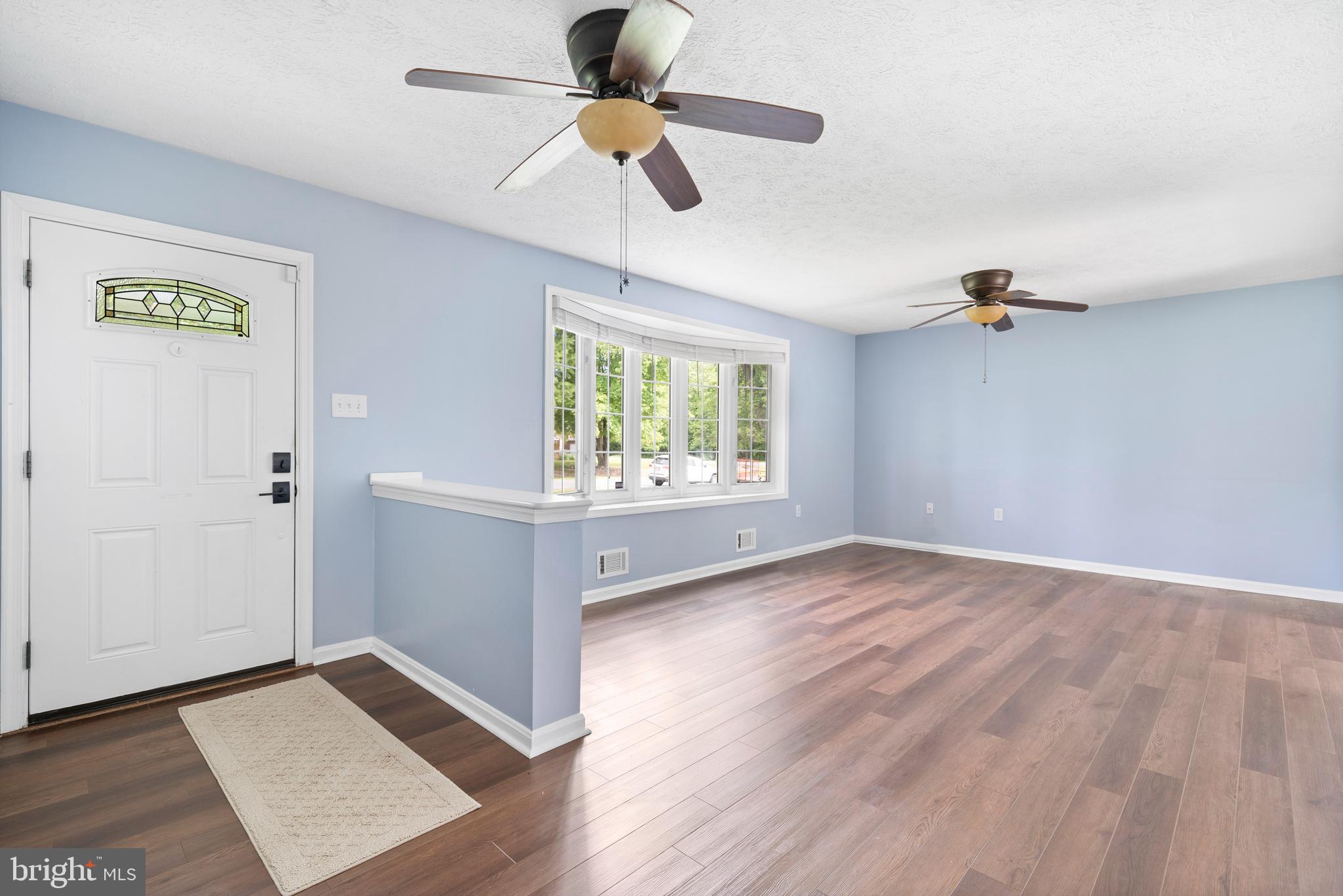 AVON CREST - Residential