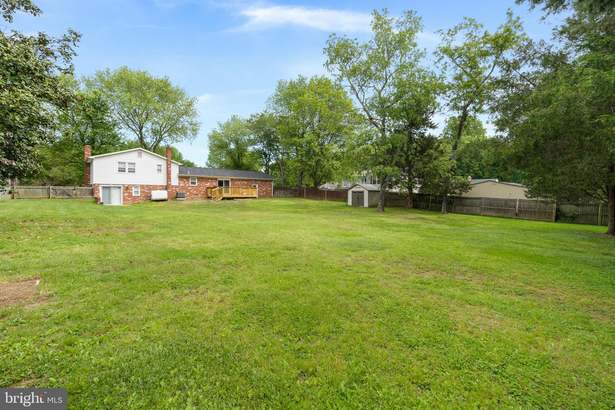 AVON CREST - Residential