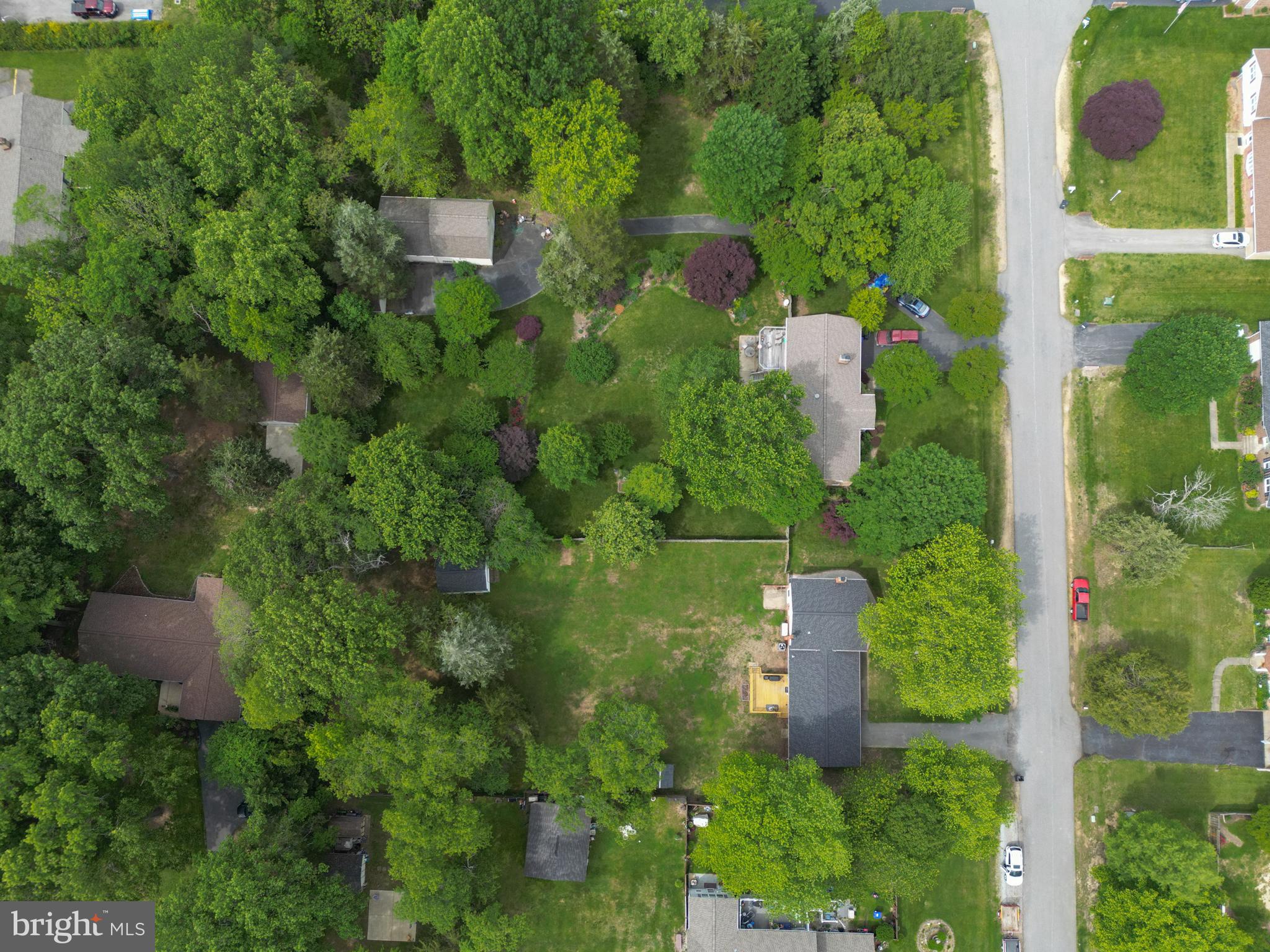 AVON CREST - Residential