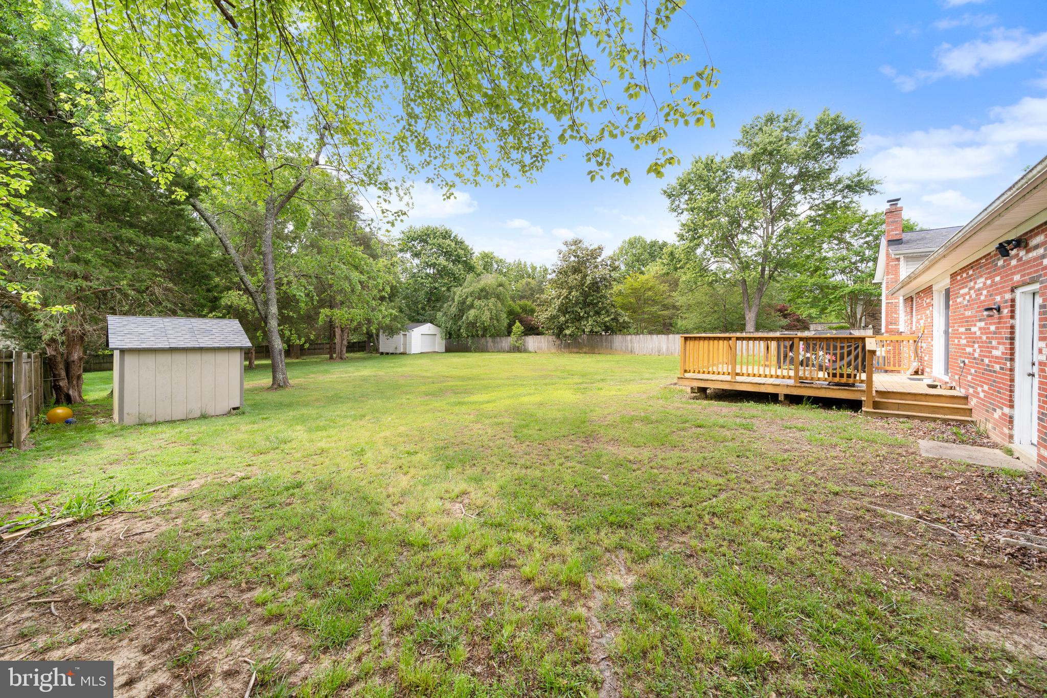 AVON CREST - Residential