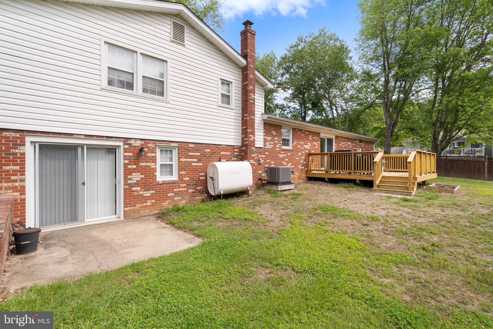 AVON CREST - Residential