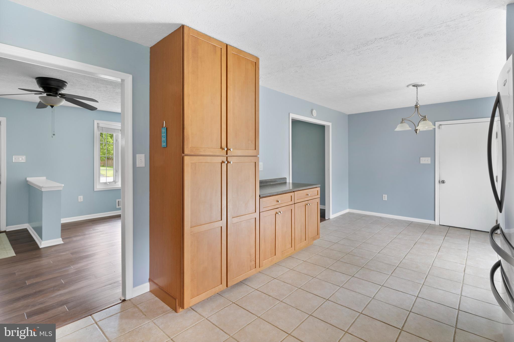 AVON CREST - Residential