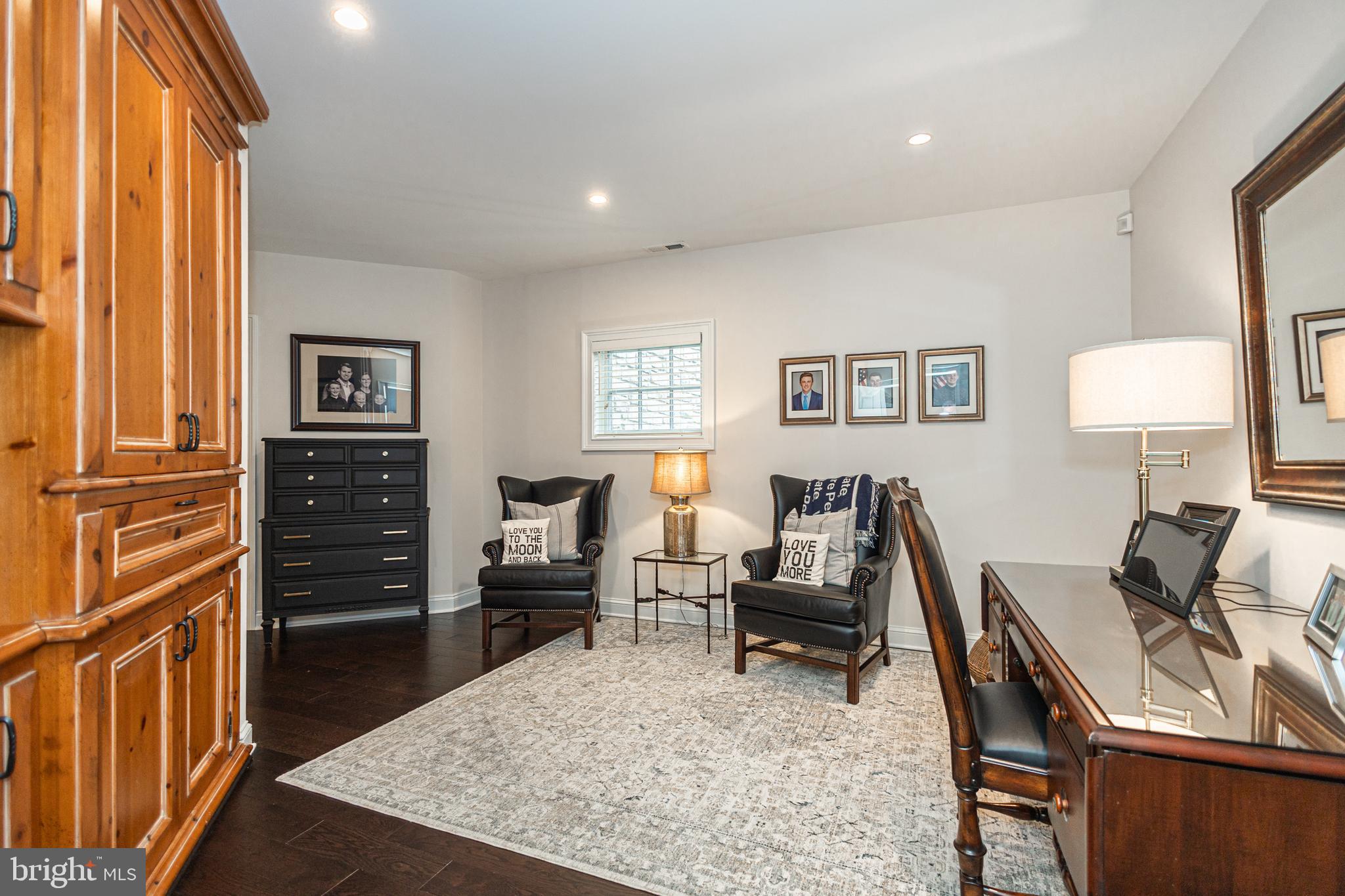 ELY FARM - Residential