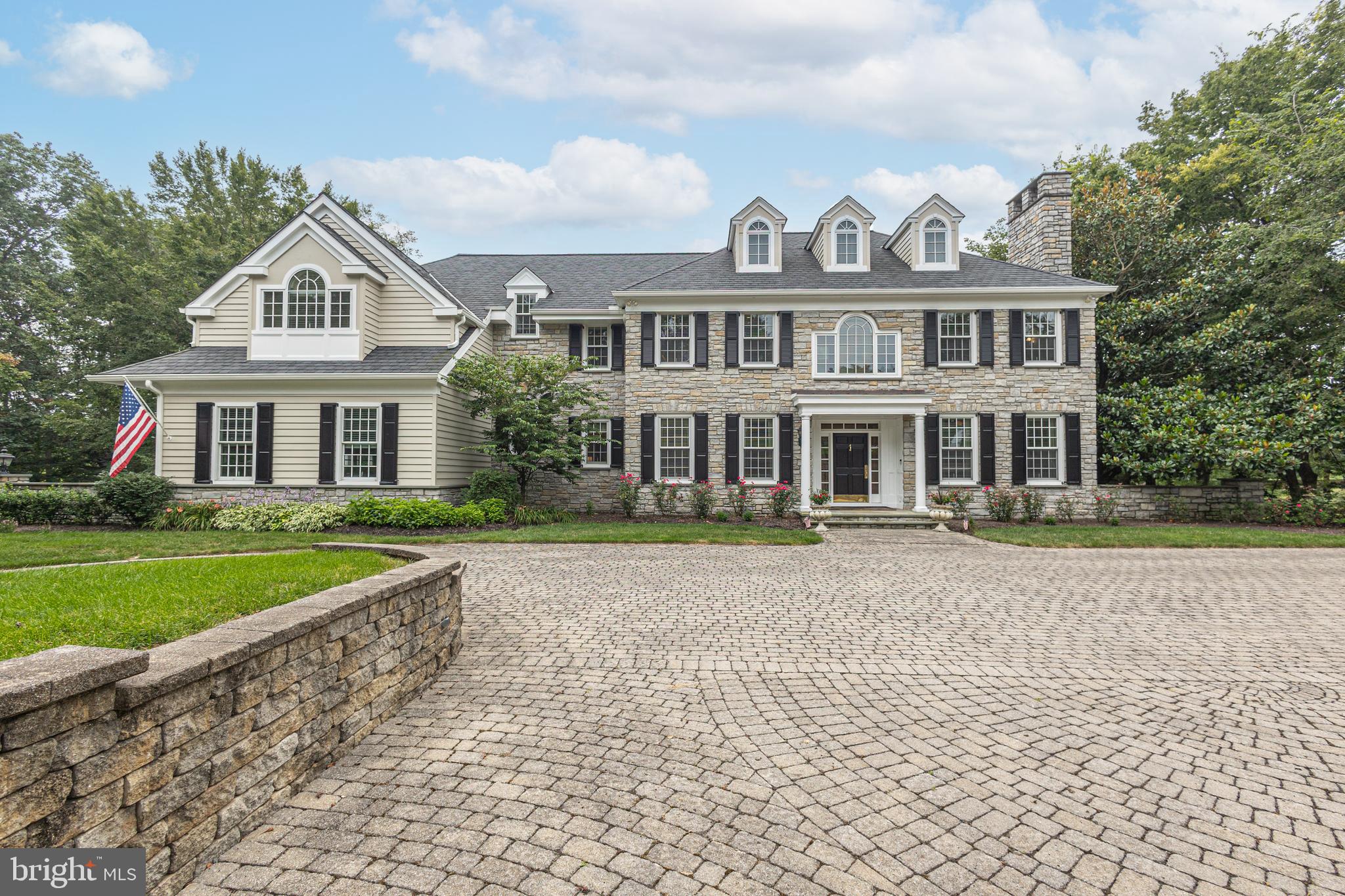 14 OLD CABIN ROAD