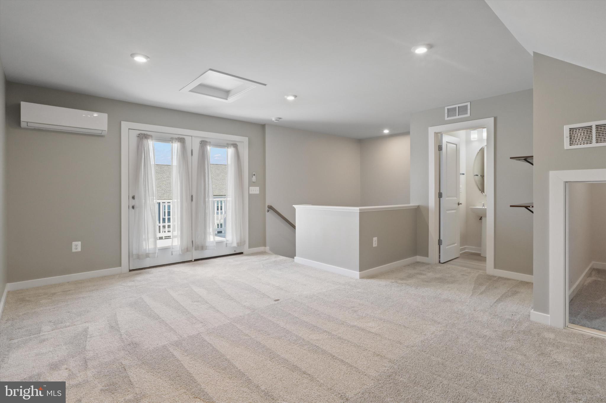 POTOMAC SHORES - Residential Lease