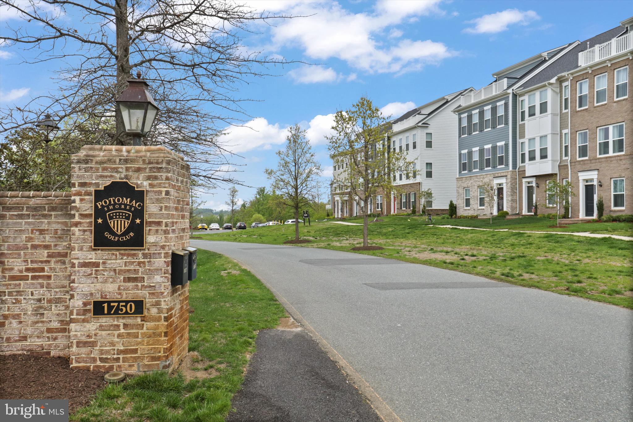 POTOMAC SHORES - Residential Lease