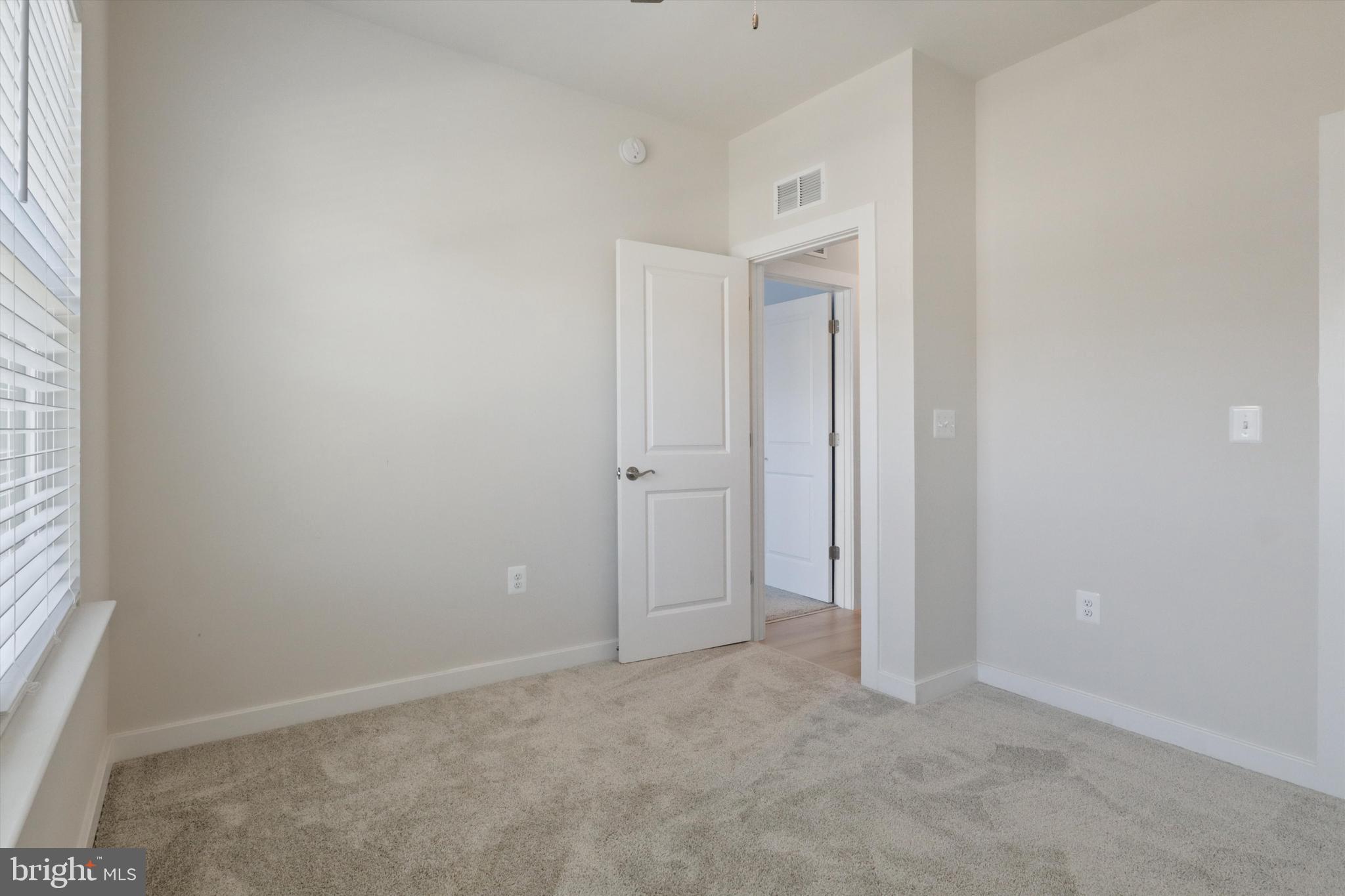 POTOMAC SHORES - Residential Lease