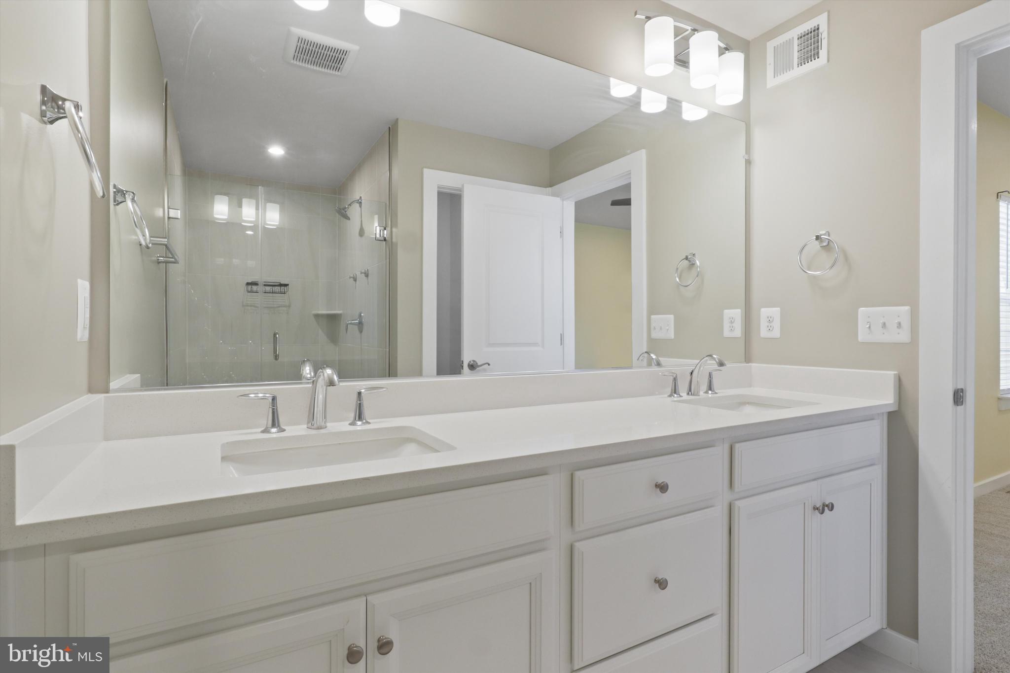 POTOMAC SHORES - Residential Lease