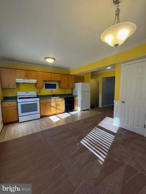 OVERLEA - Residential Lease