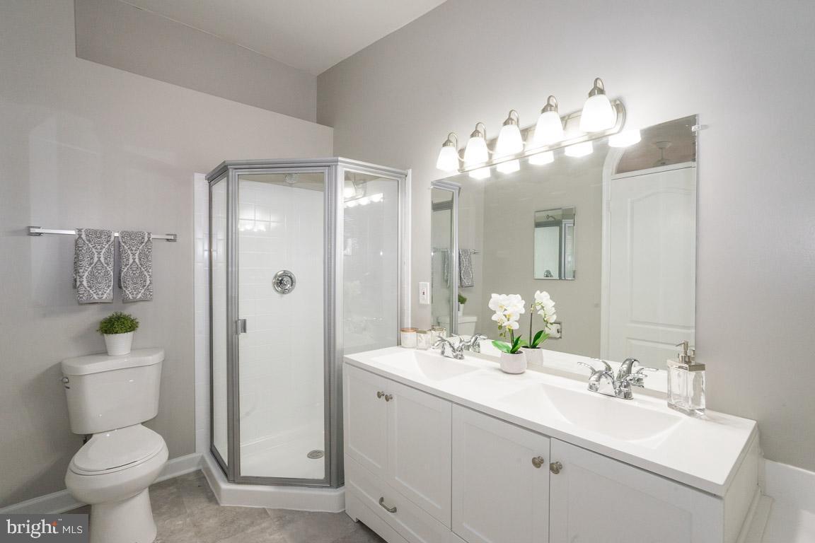 MERRY OAKS - Residential