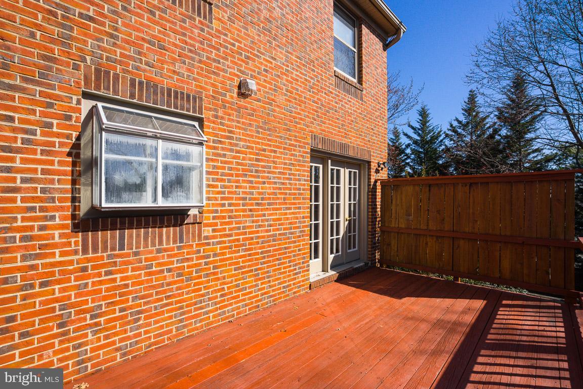 MERRY OAKS - Residential