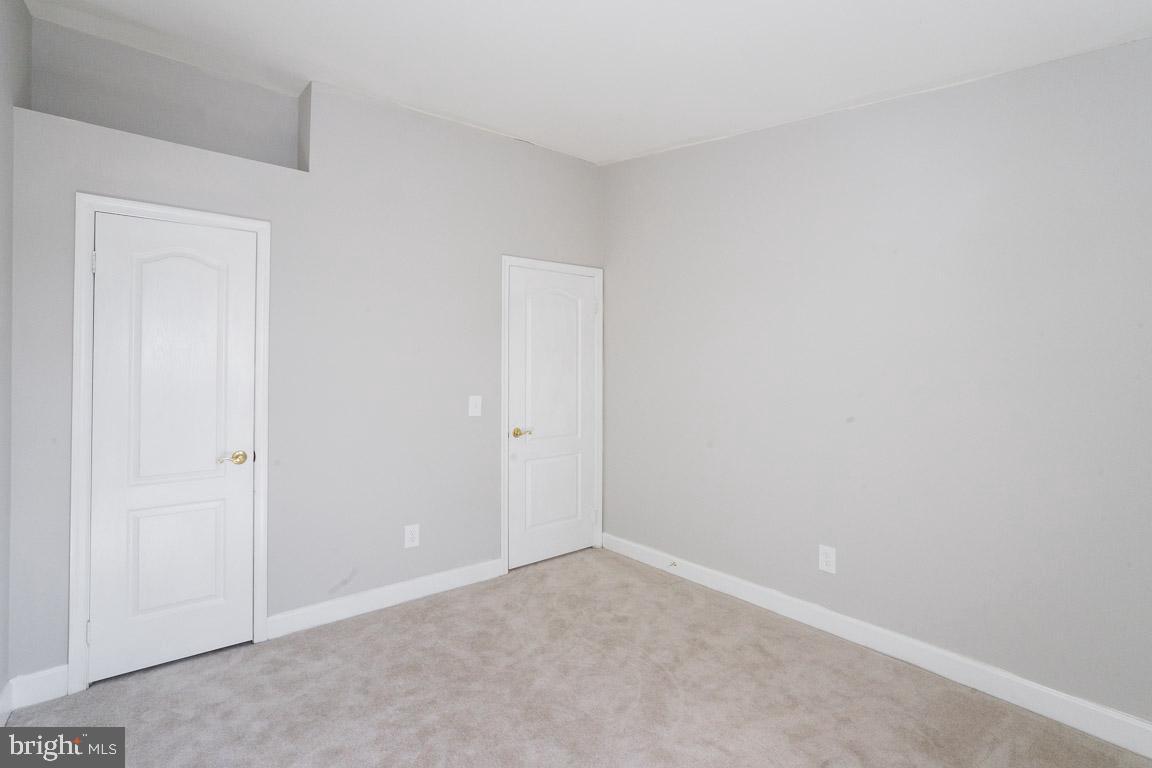 MERRY OAKS - Residential