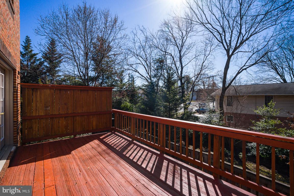 MERRY OAKS - Residential