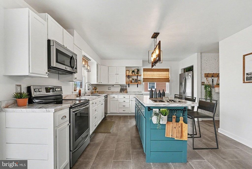 Photo of 208 Ridge Hill Road, MECHANICSBURG, PA 17050 (MLS # PACB2049116)