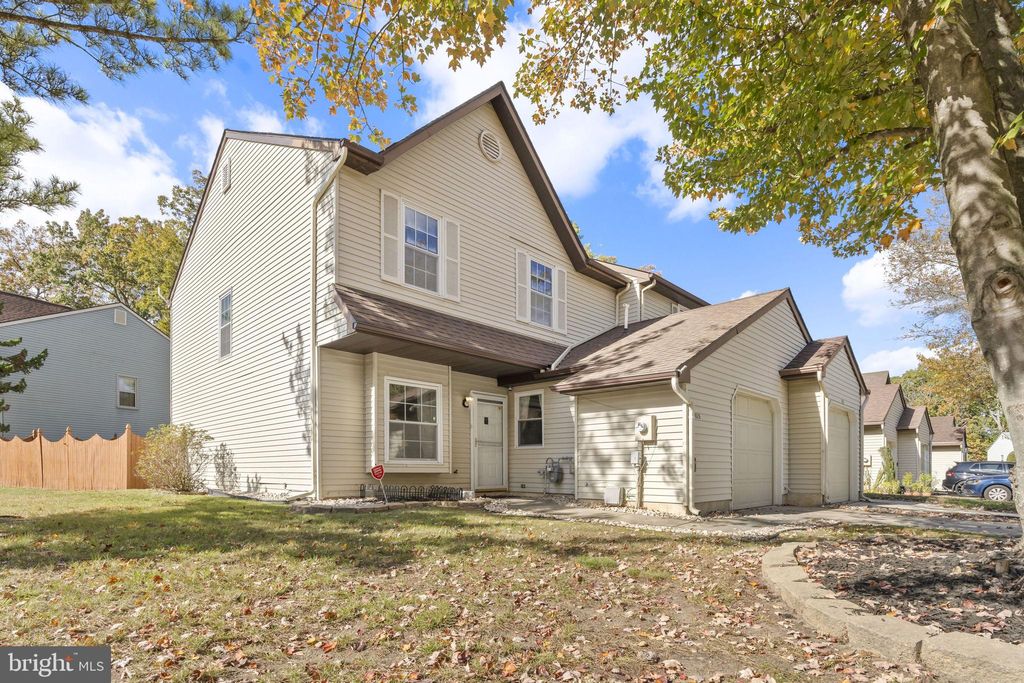 Photo of 1029 Baywood Drive, WILLIAMSTOWN, NJ 08094 (MLS # NJGL2065768)