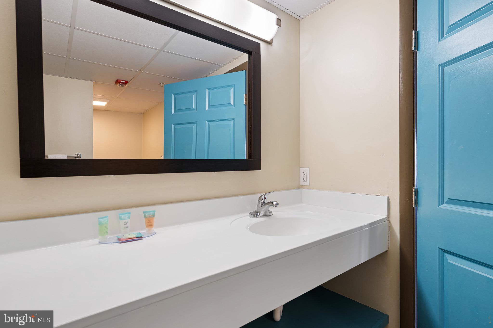 POYNTERS ADDITION - Commercial Sale