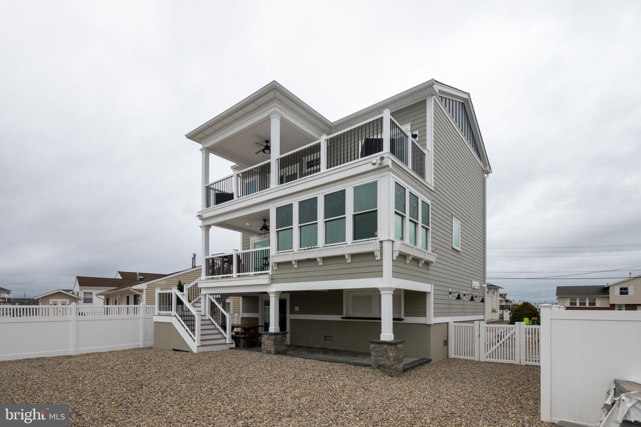 134 E NAVASINK DRIVE