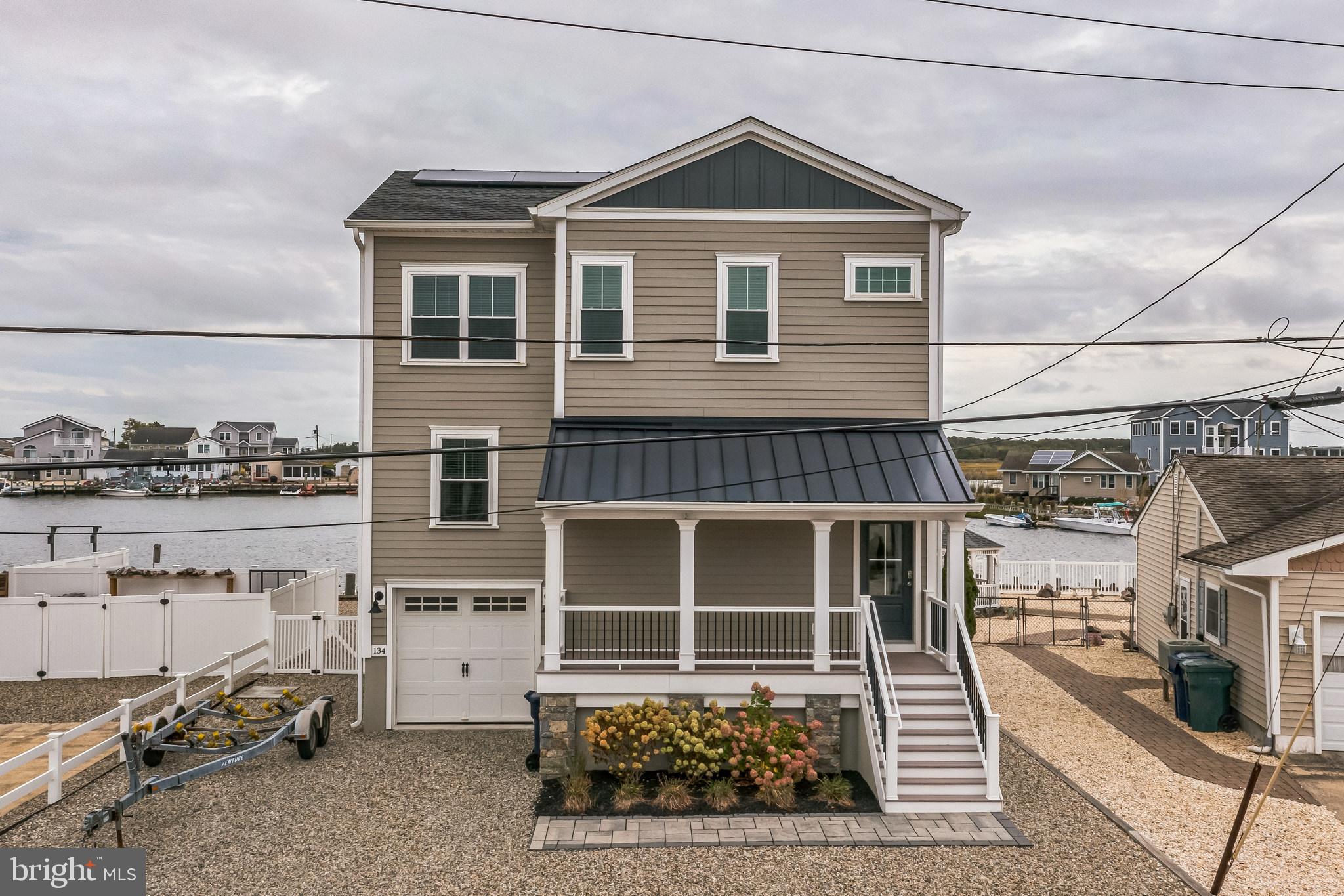 134 E NAVASINK DRIVE