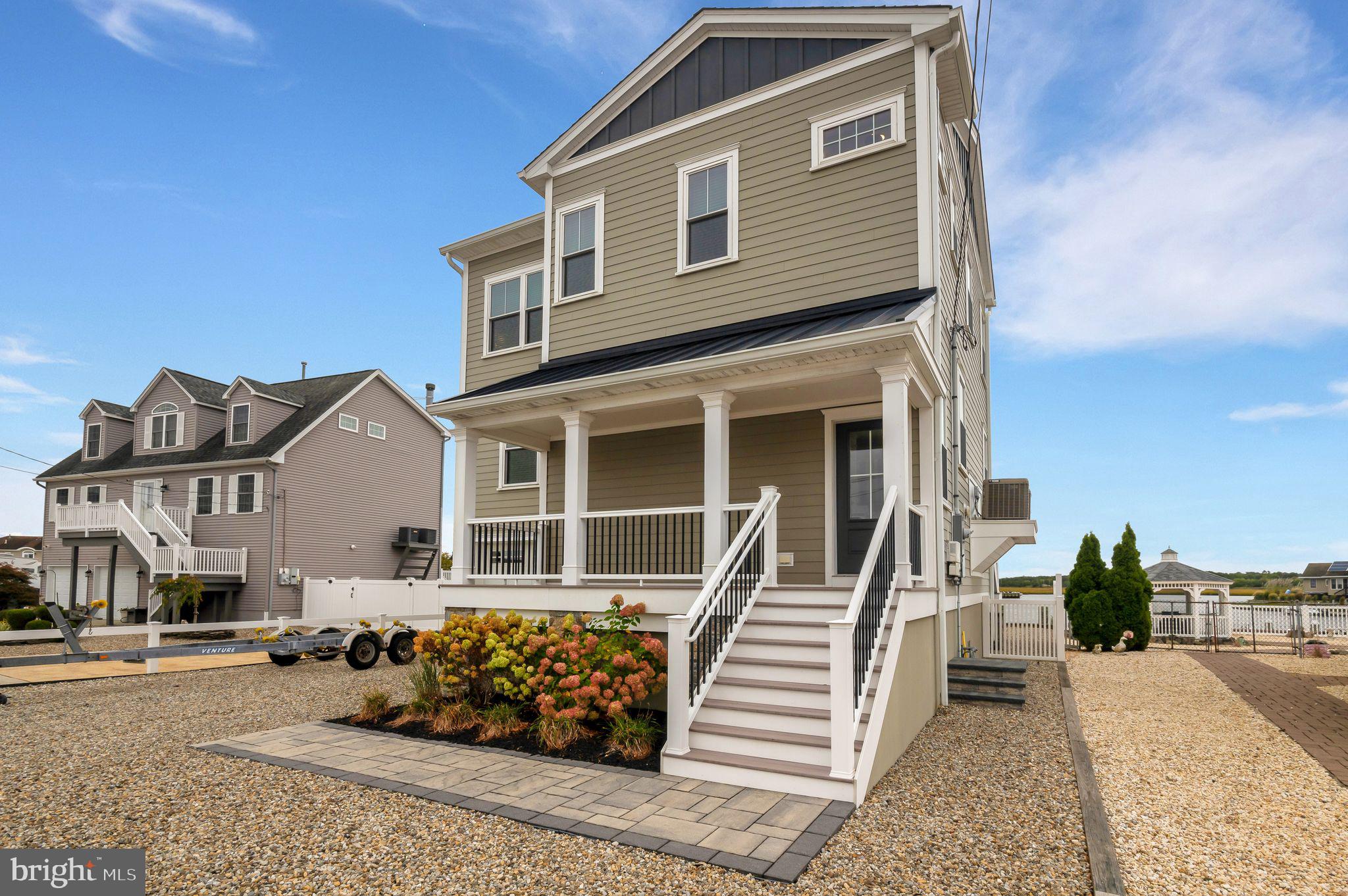 134 E NAVASINK DRIVE