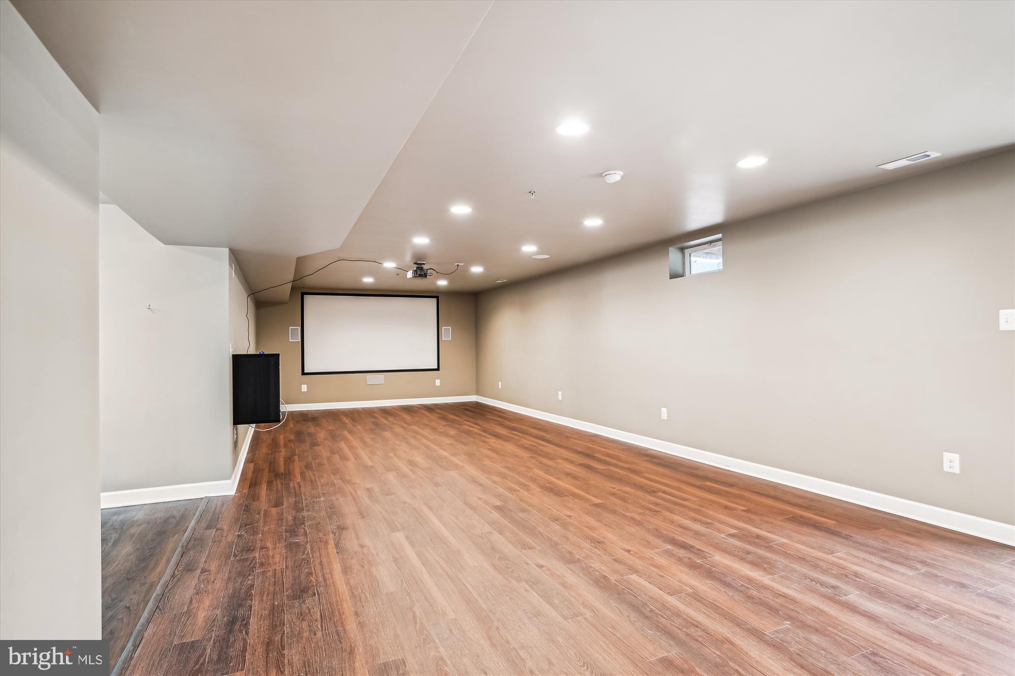 HERON COVE - Residential