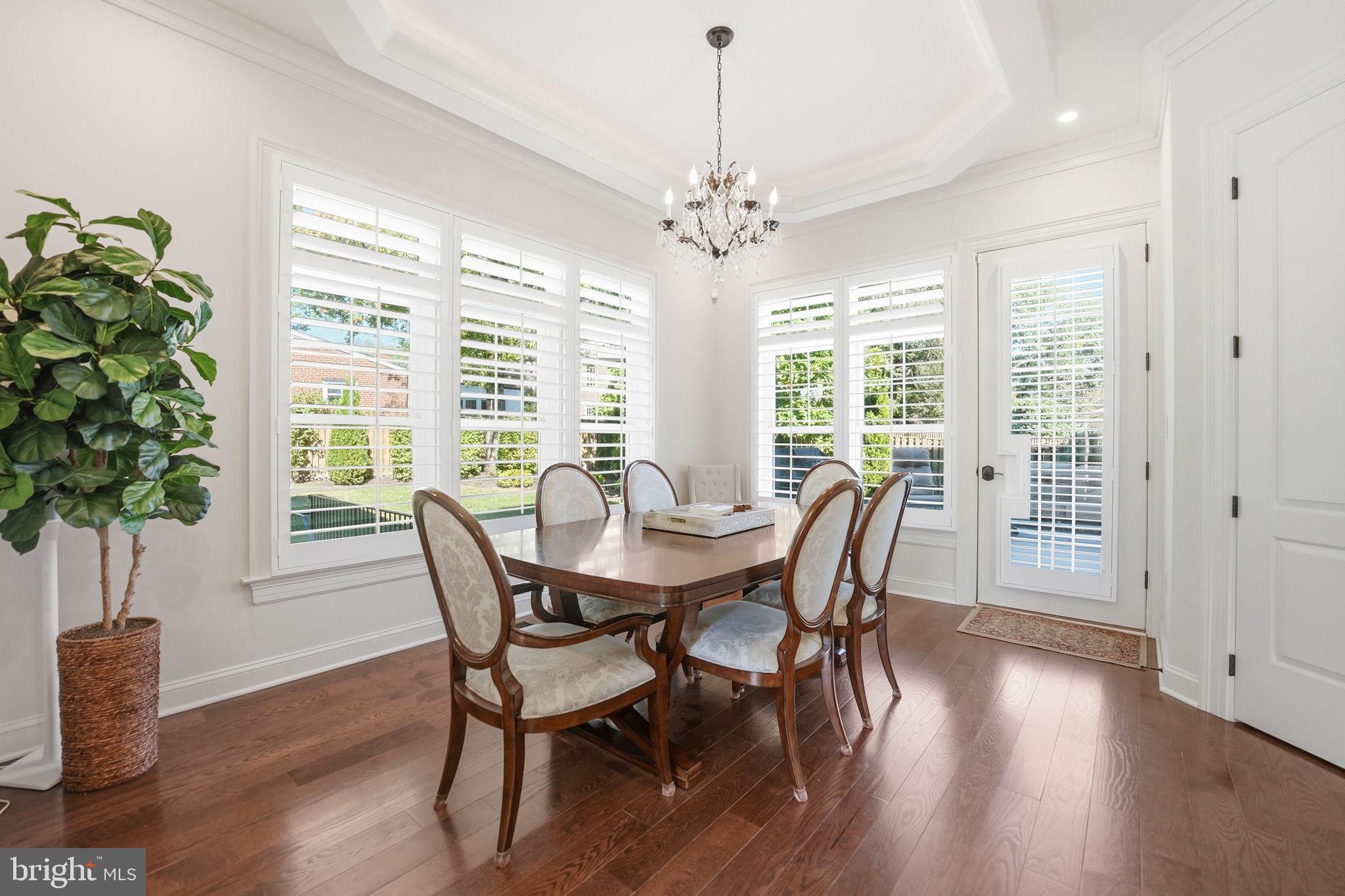 VIENNA WOODS - Residential