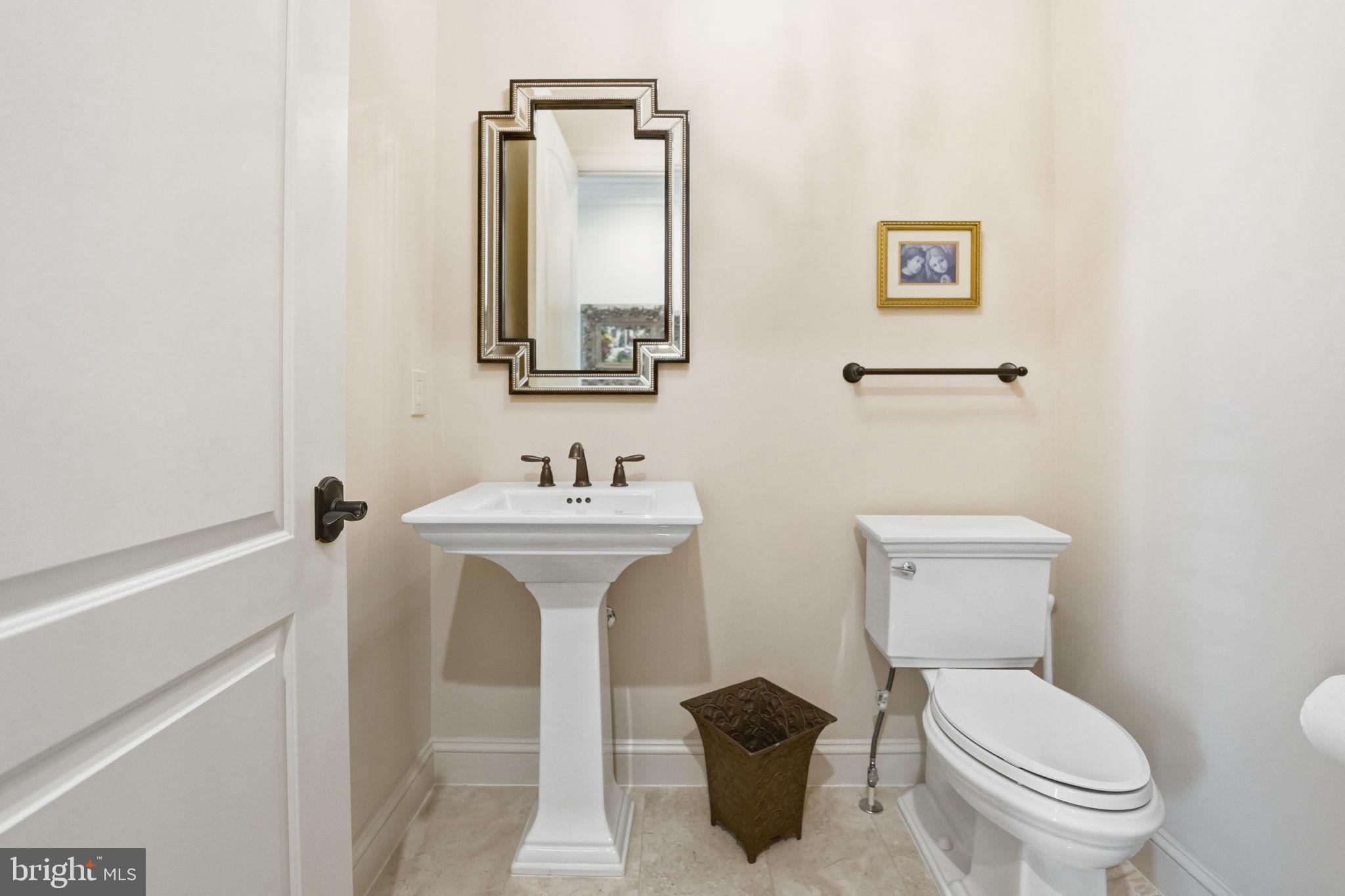 VIENNA WOODS - Residential